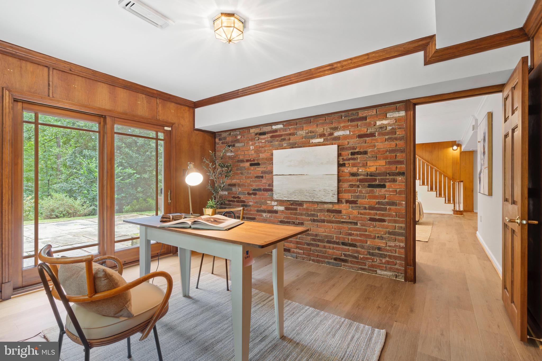 BELLEVUE FOREST - Residential