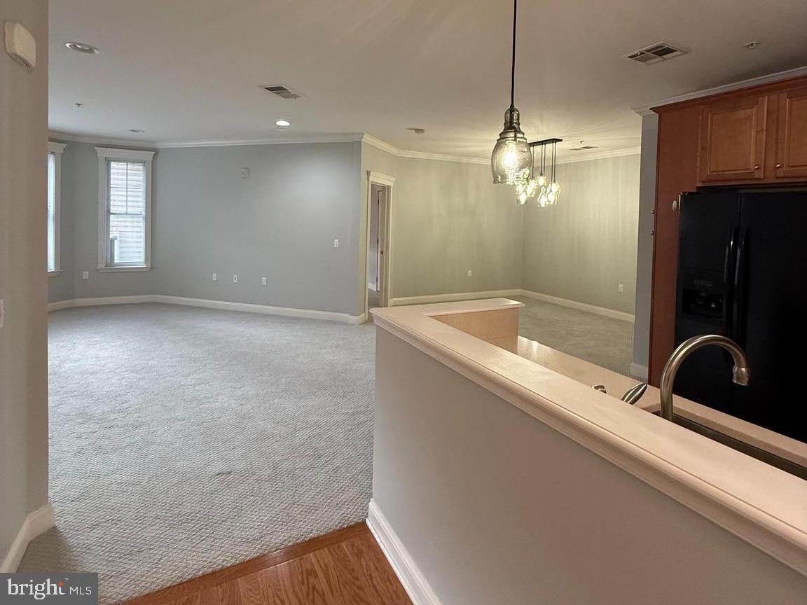 THE GRANDE AT RIVERVIEW - Residential Lease