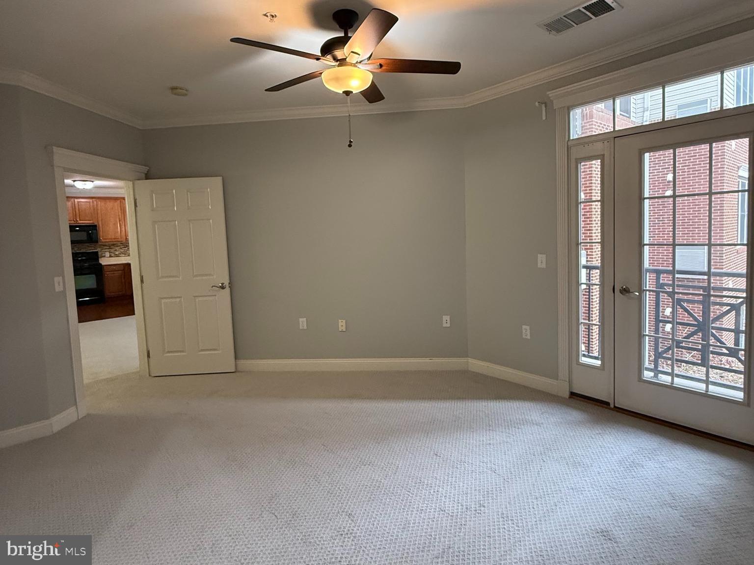 THE GRANDE AT RIVERVIEW - Residential Lease