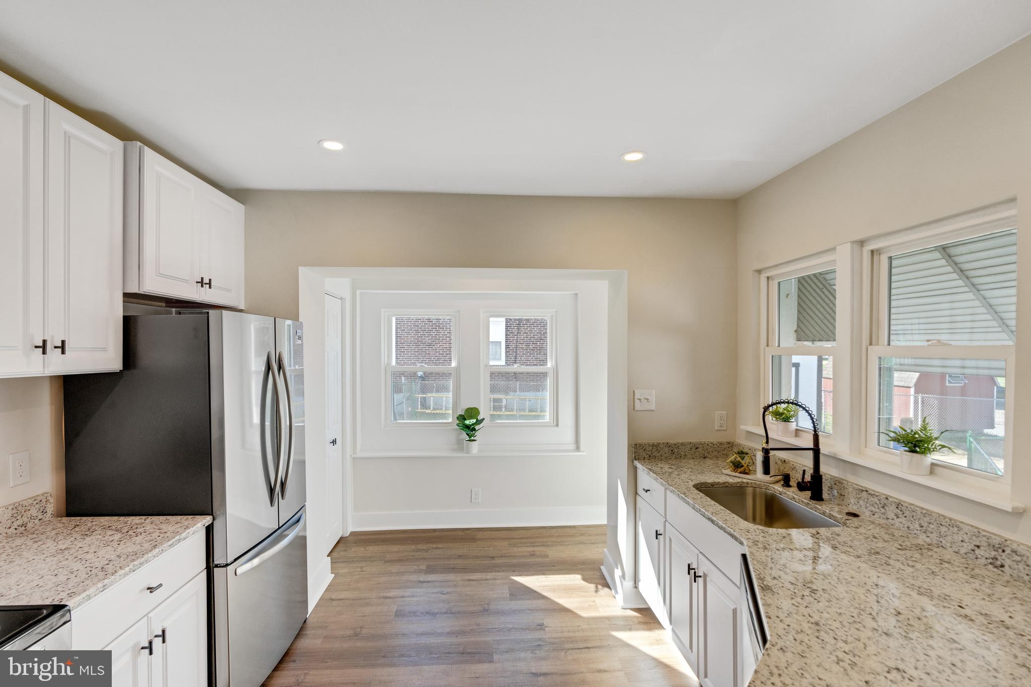 WESTINGHOUSE VLG - Residential