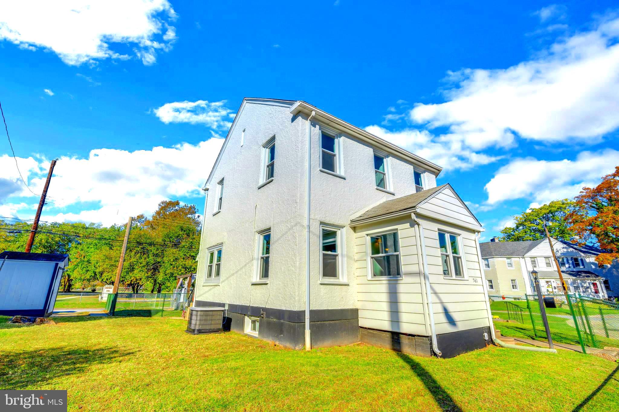 WESTINGHOUSE VLG - Residential