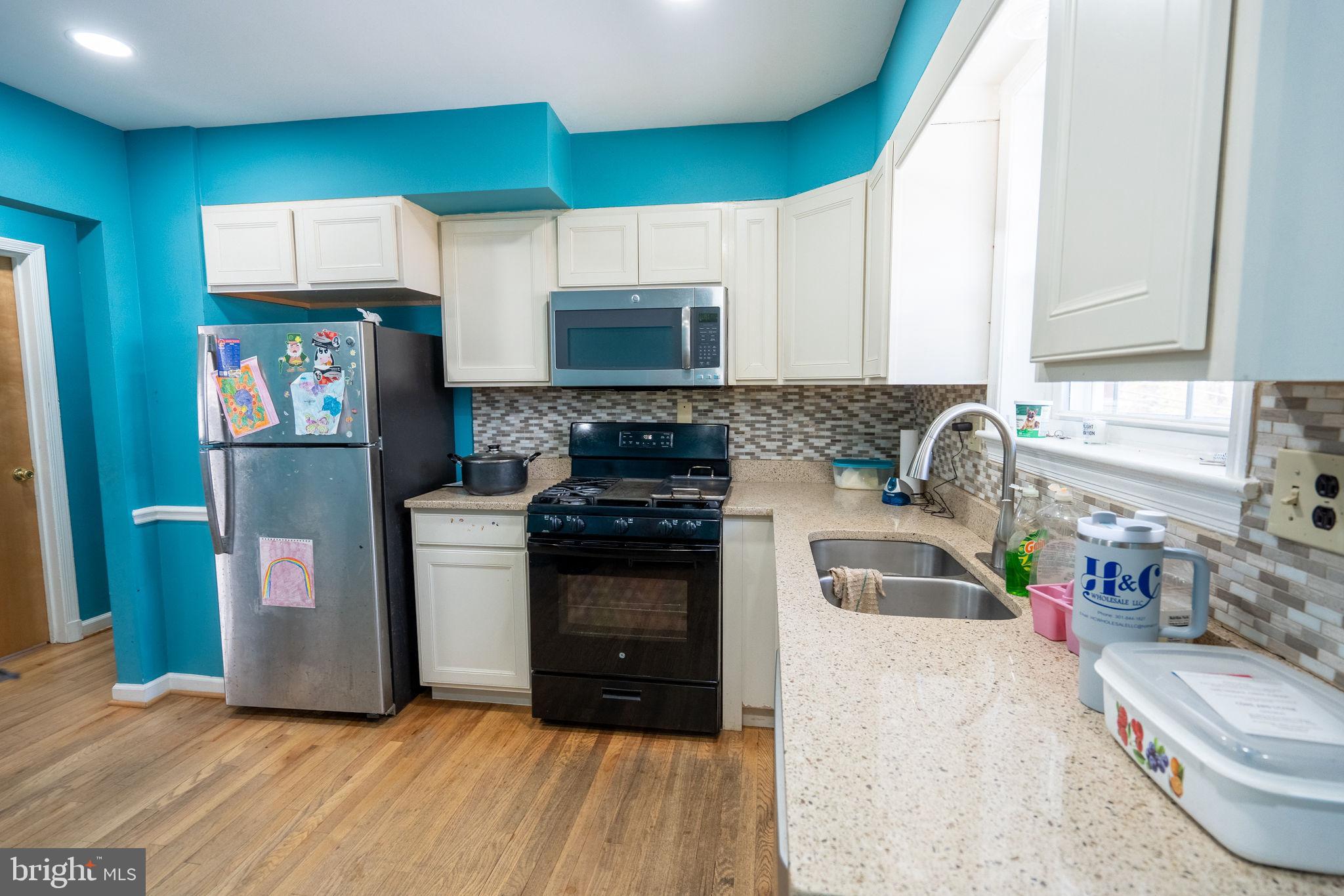 HILLCREST TERRACE - Residential