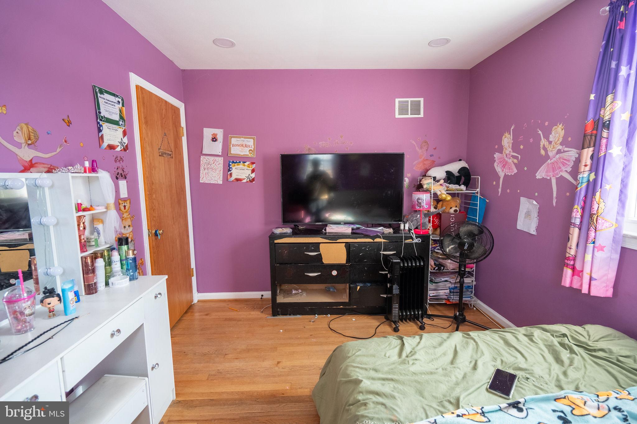 HILLCREST TERRACE - Residential