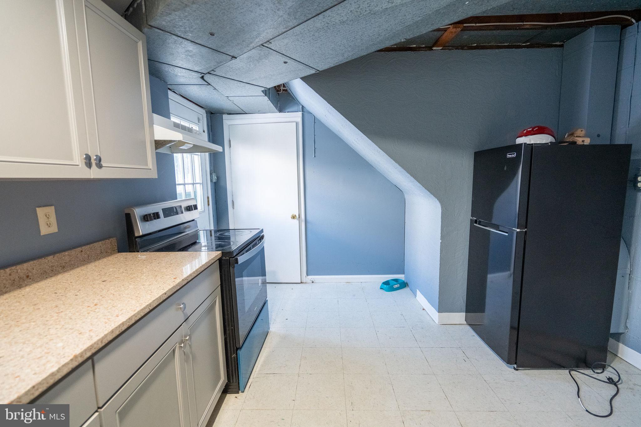 HILLCREST TERRACE - Residential