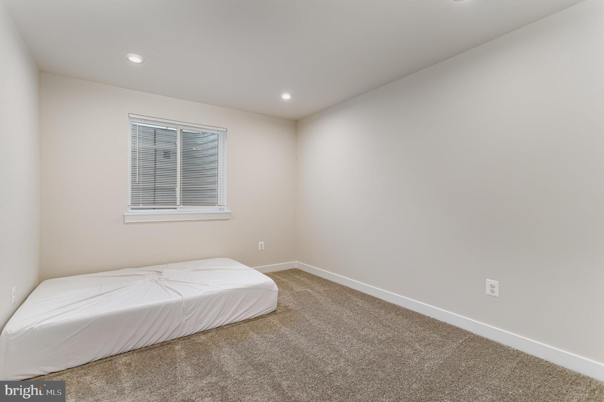 MECHANICSBURG - Residential