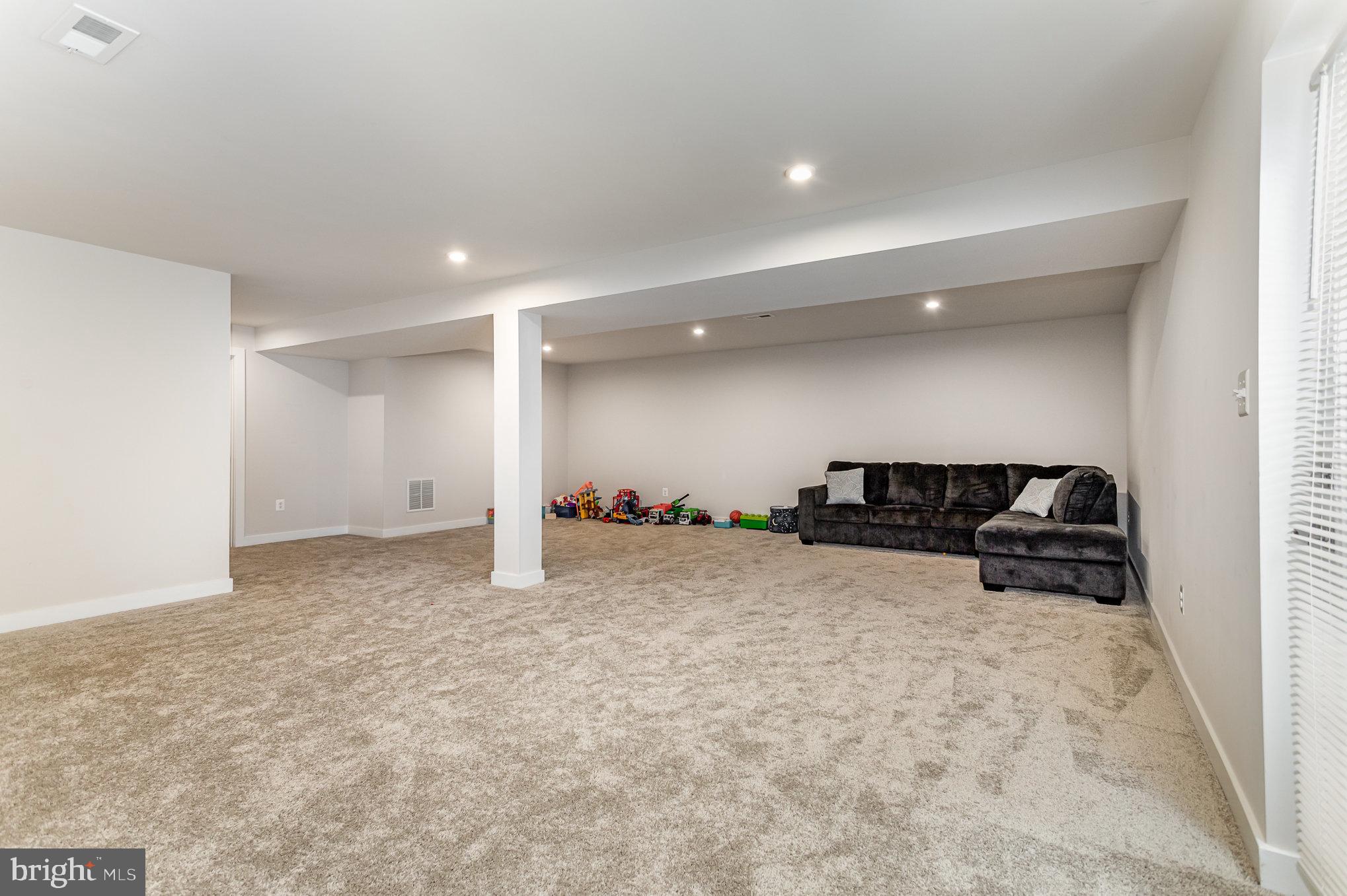 MECHANICSBURG - Residential