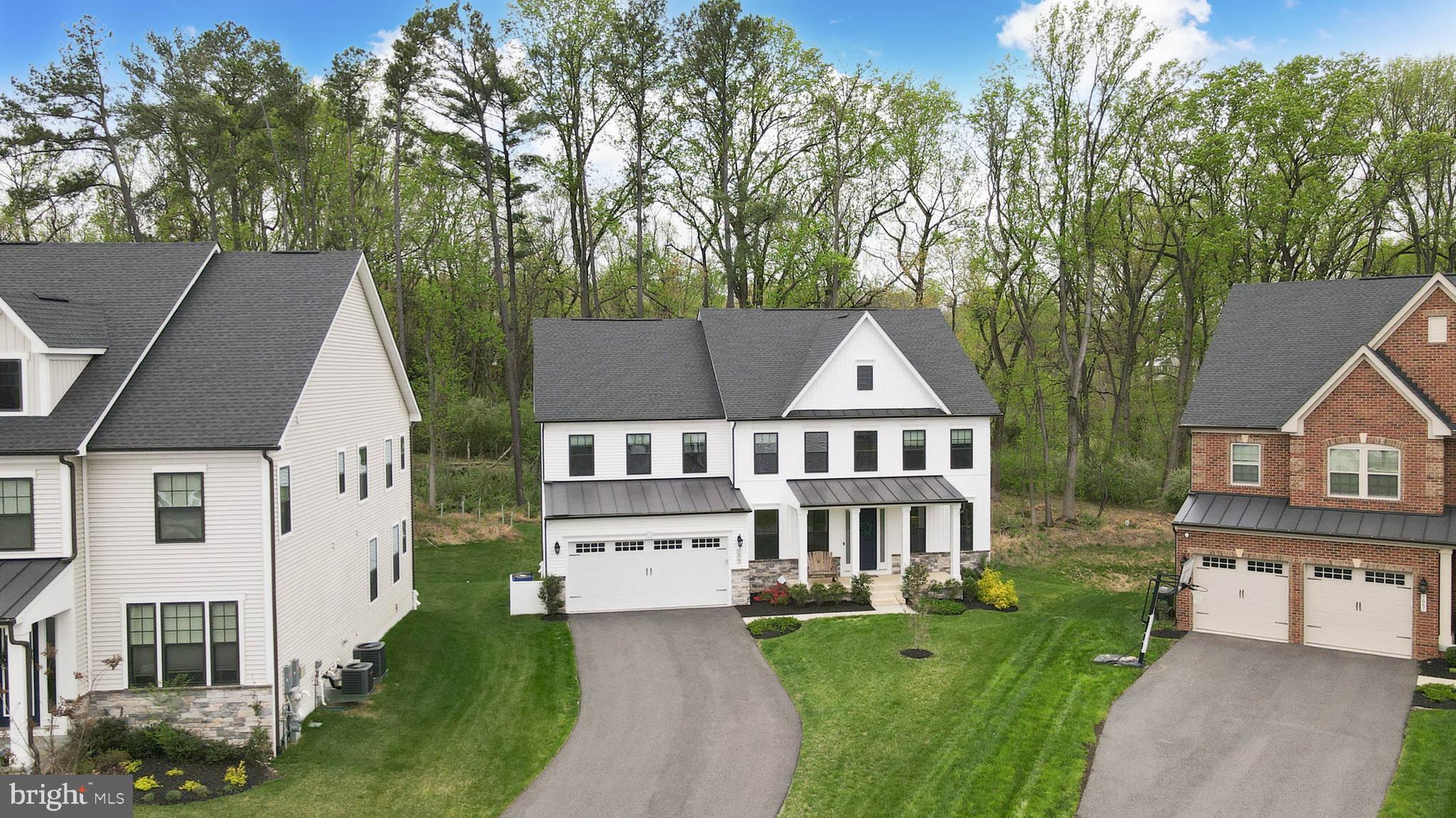 7679 CROSS CREEK DRIVE