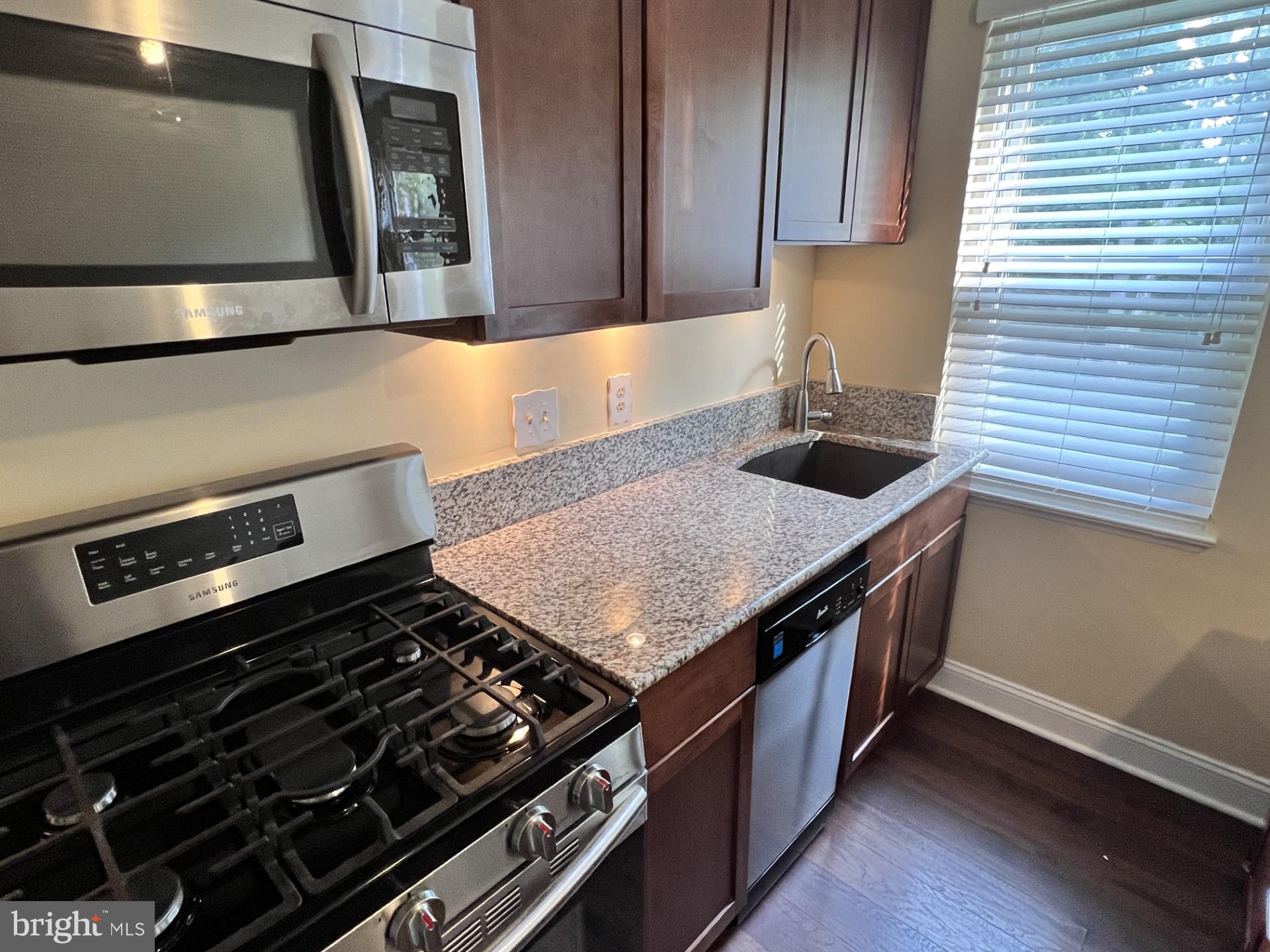 RIDGELEIGH - Residential