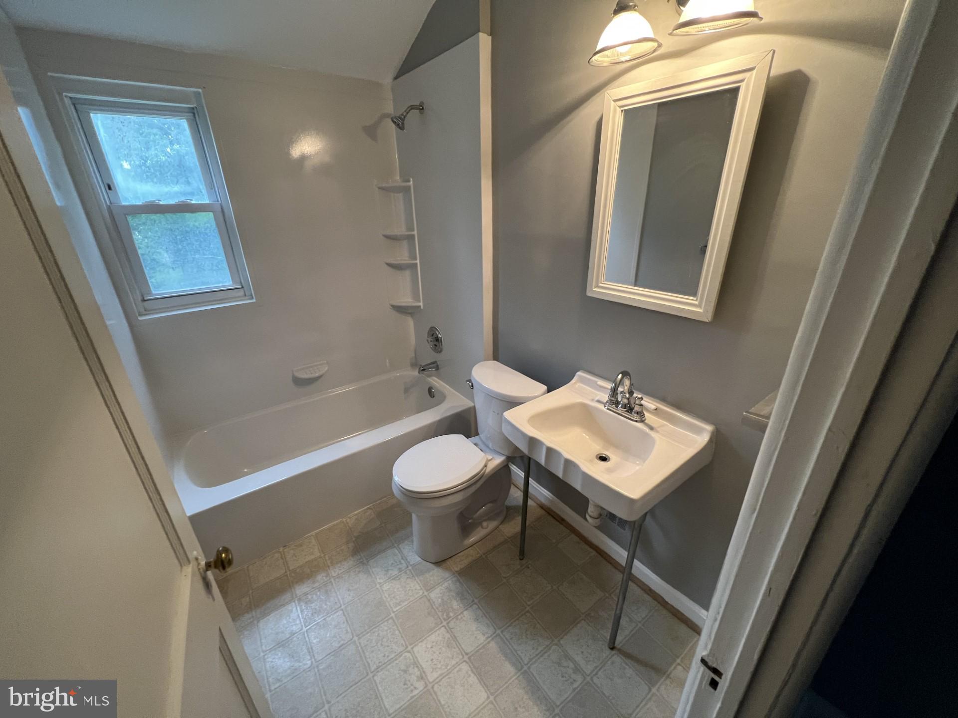 RIDGELEIGH - Residential