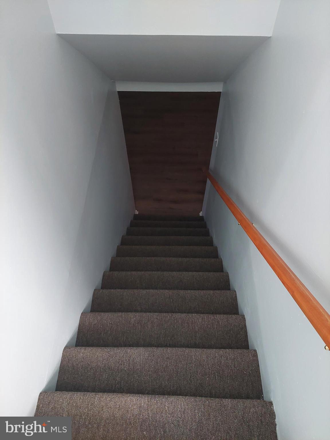 DEN LEE ACRES - Residential Lease