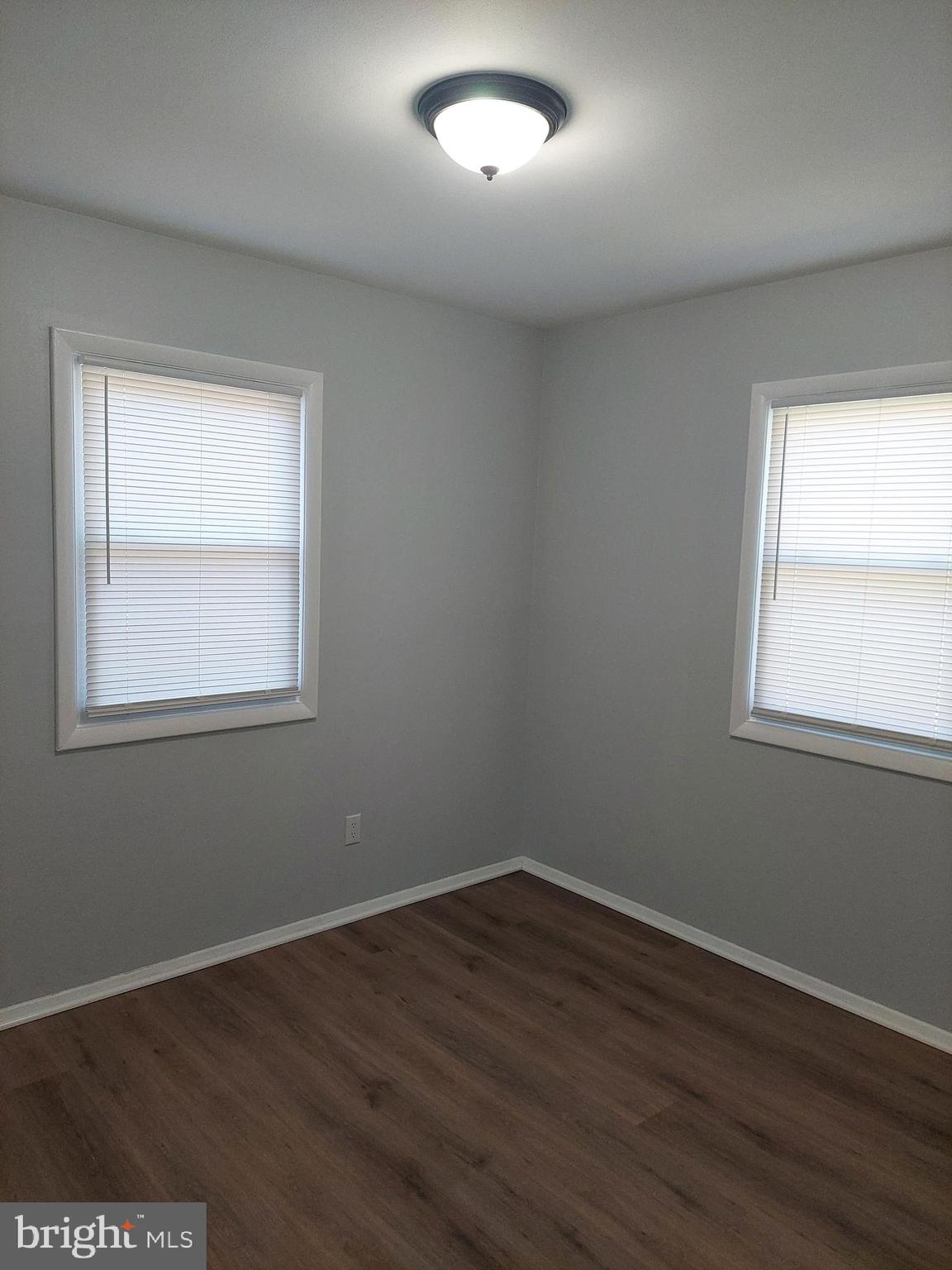 DEN LEE ACRES - Residential Lease