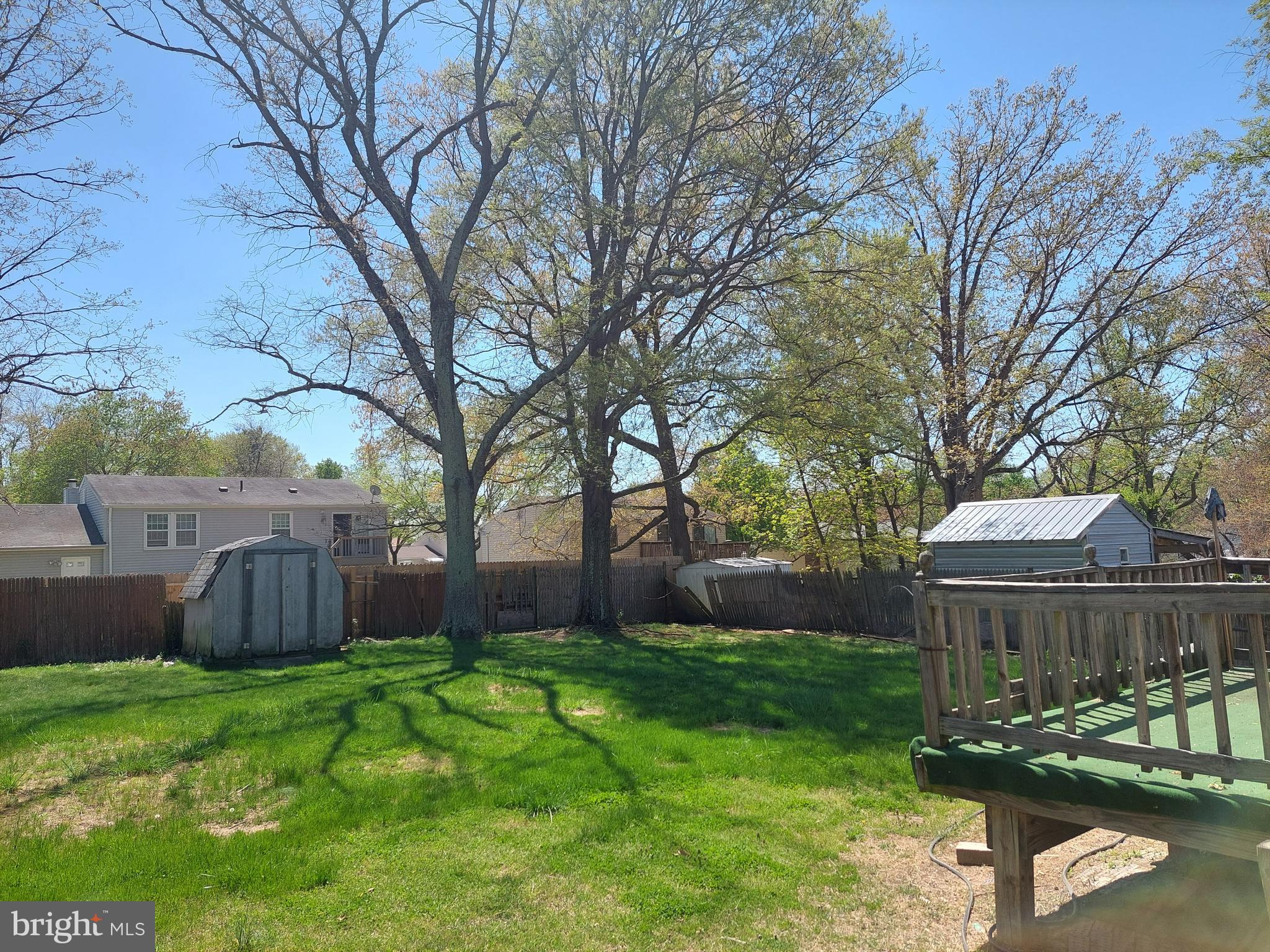 DEN LEE ACRES - Residential Lease