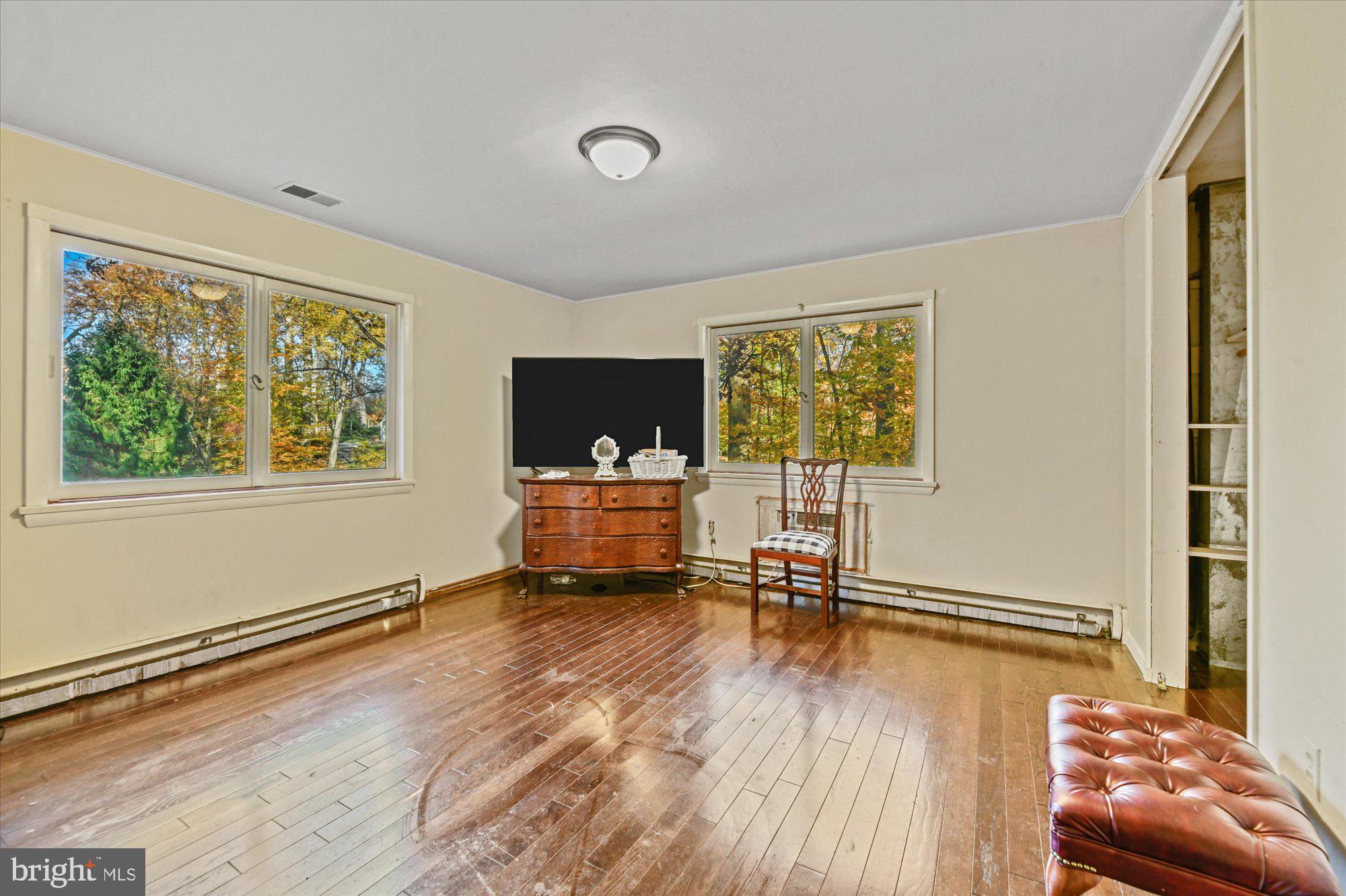 CHAPEL HILL - Residential