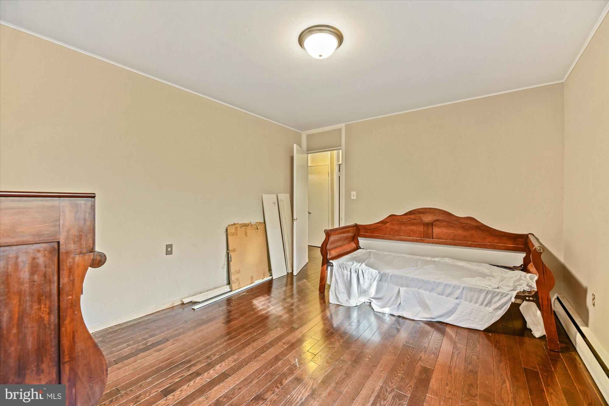 CHAPEL HILL - Residential