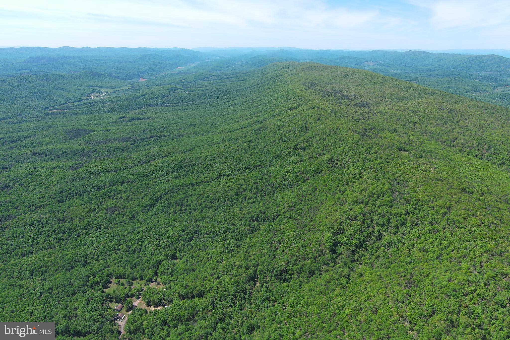 NONE UNRESTRICTED - Land