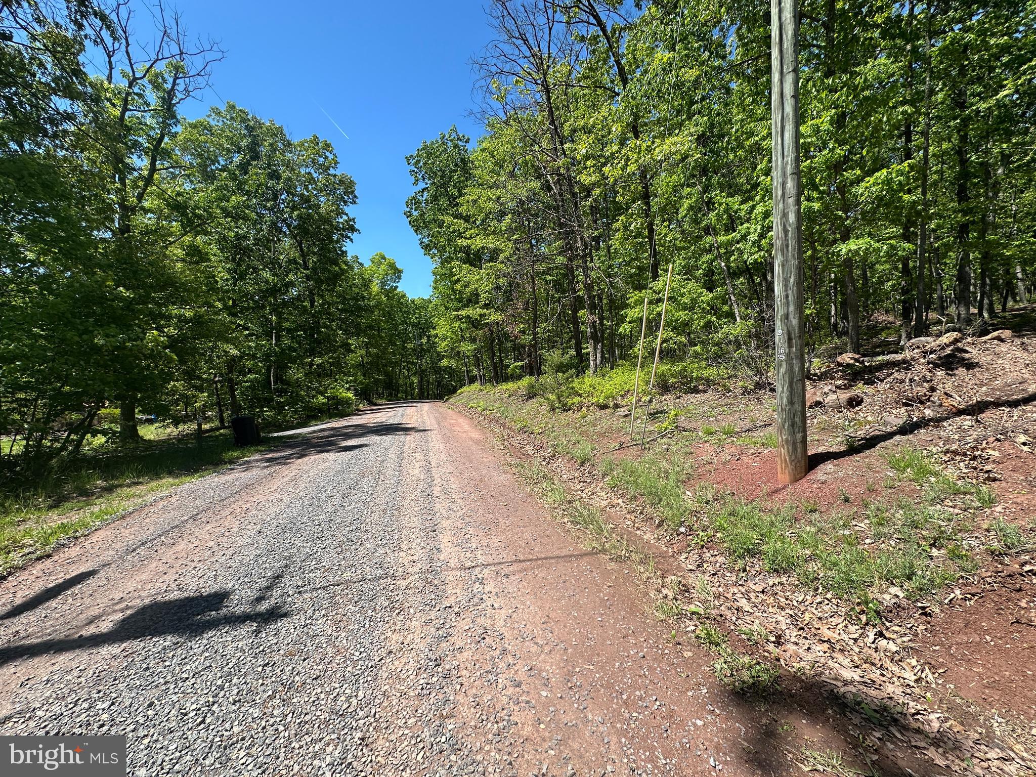 NONE UNRESTRICTED - Land