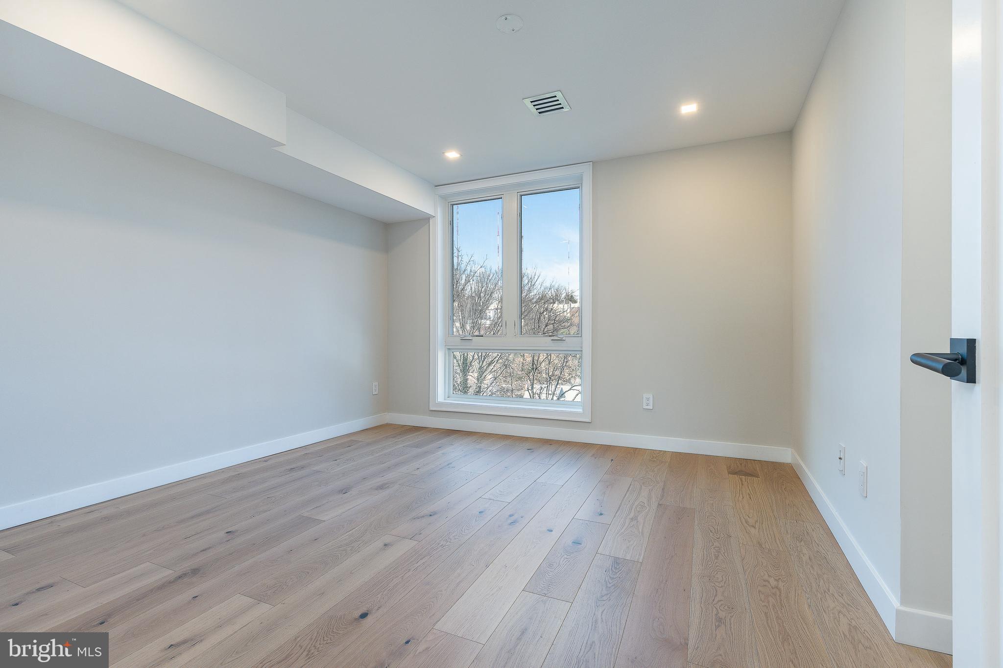 MANAYUNK - Residential