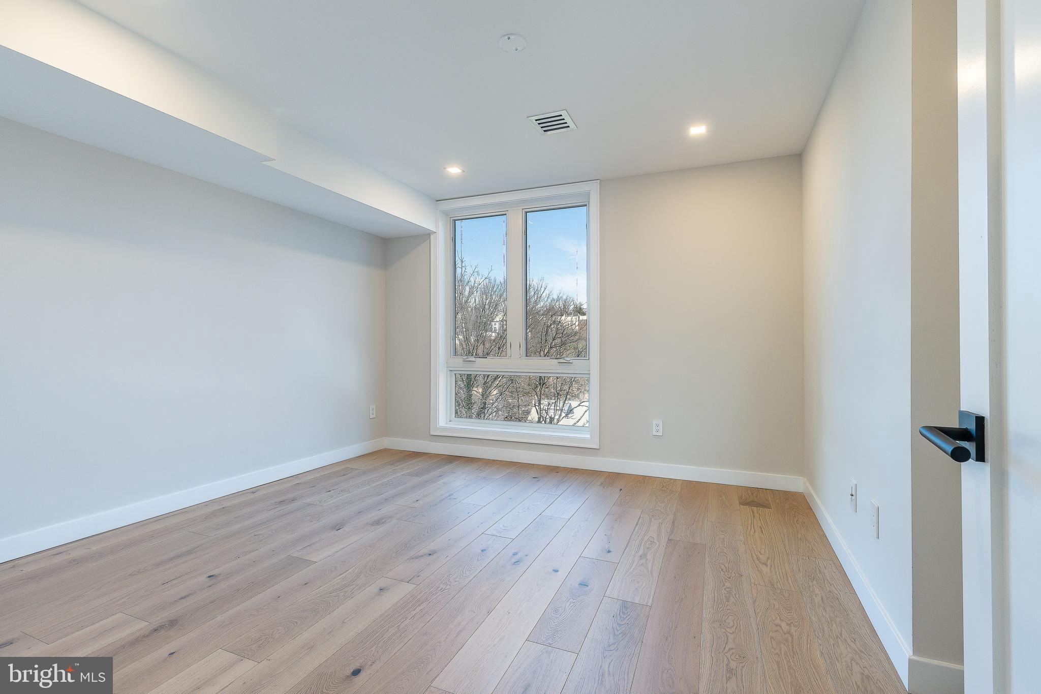 MANAYUNK - Residential