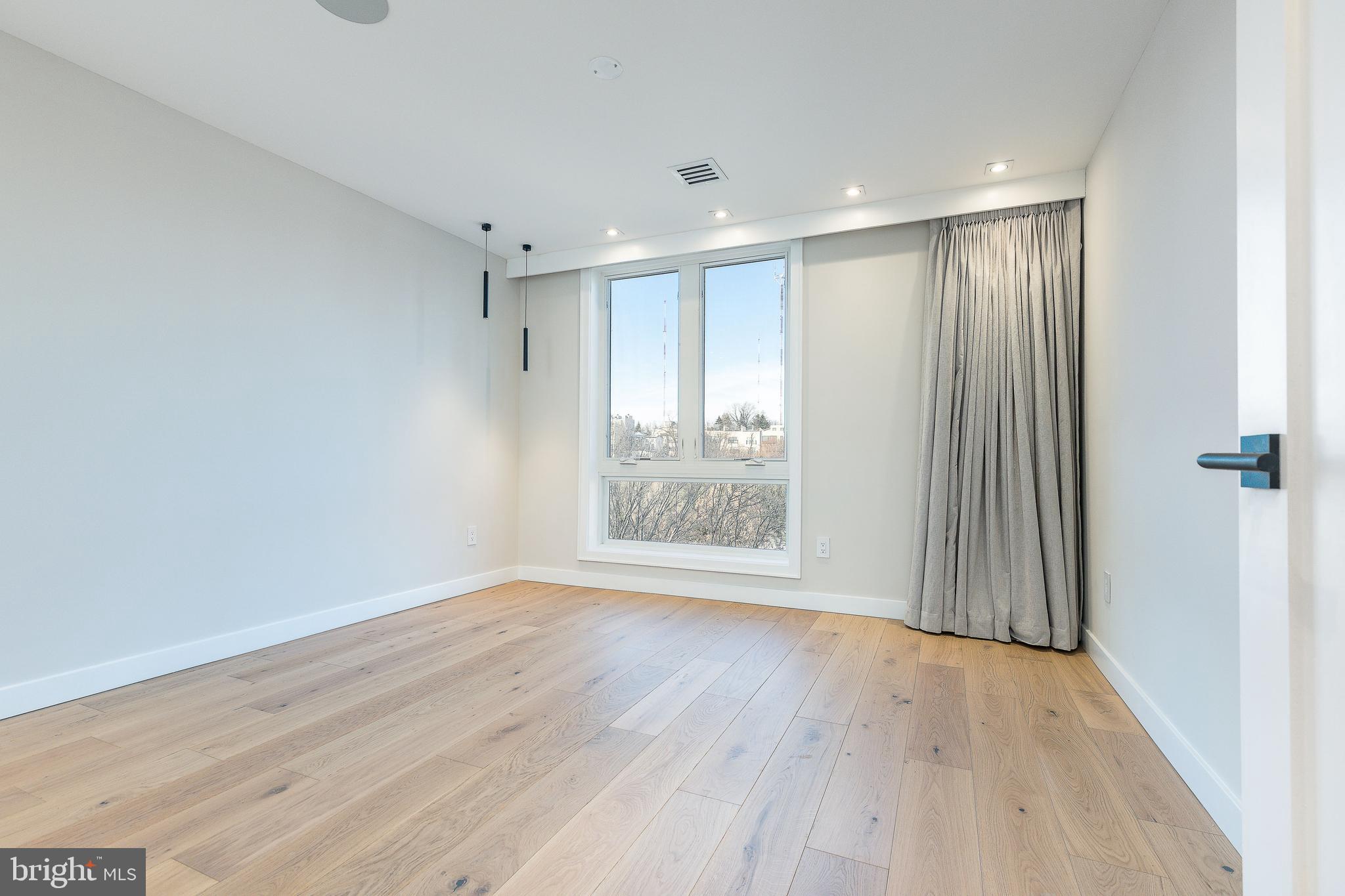 MANAYUNK - Residential