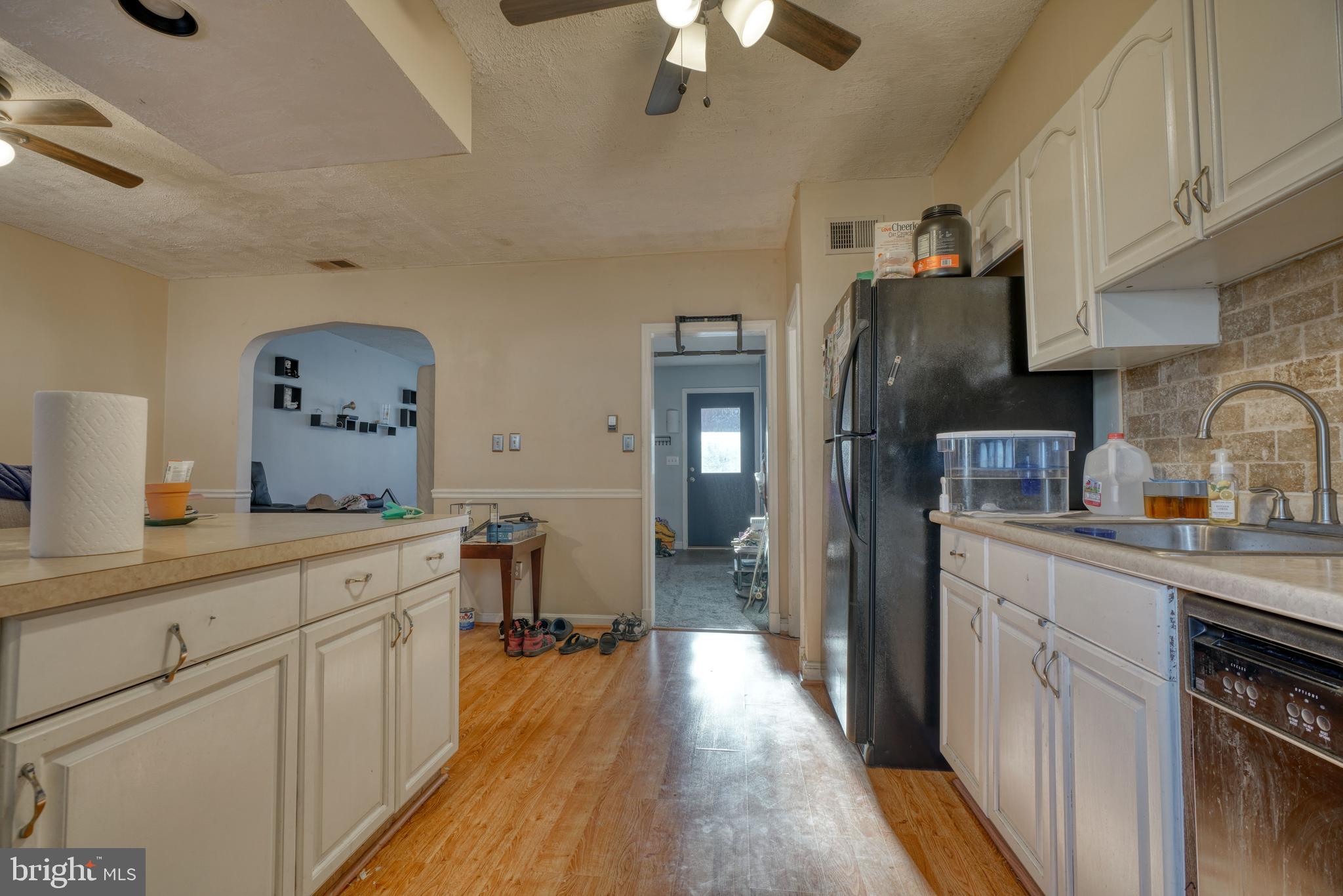 JACOB GREASLEY - Residential Lease