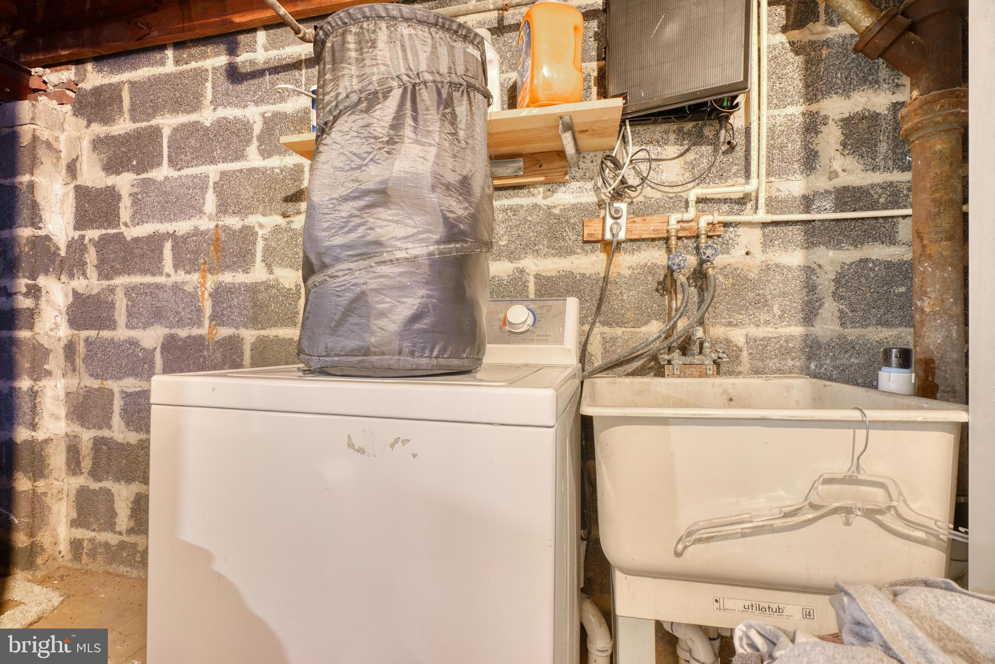 JACOB GREASLEY - Residential Lease