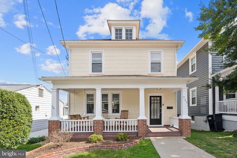717 LEE AVENUE FREDERICKSBURG VA 22401