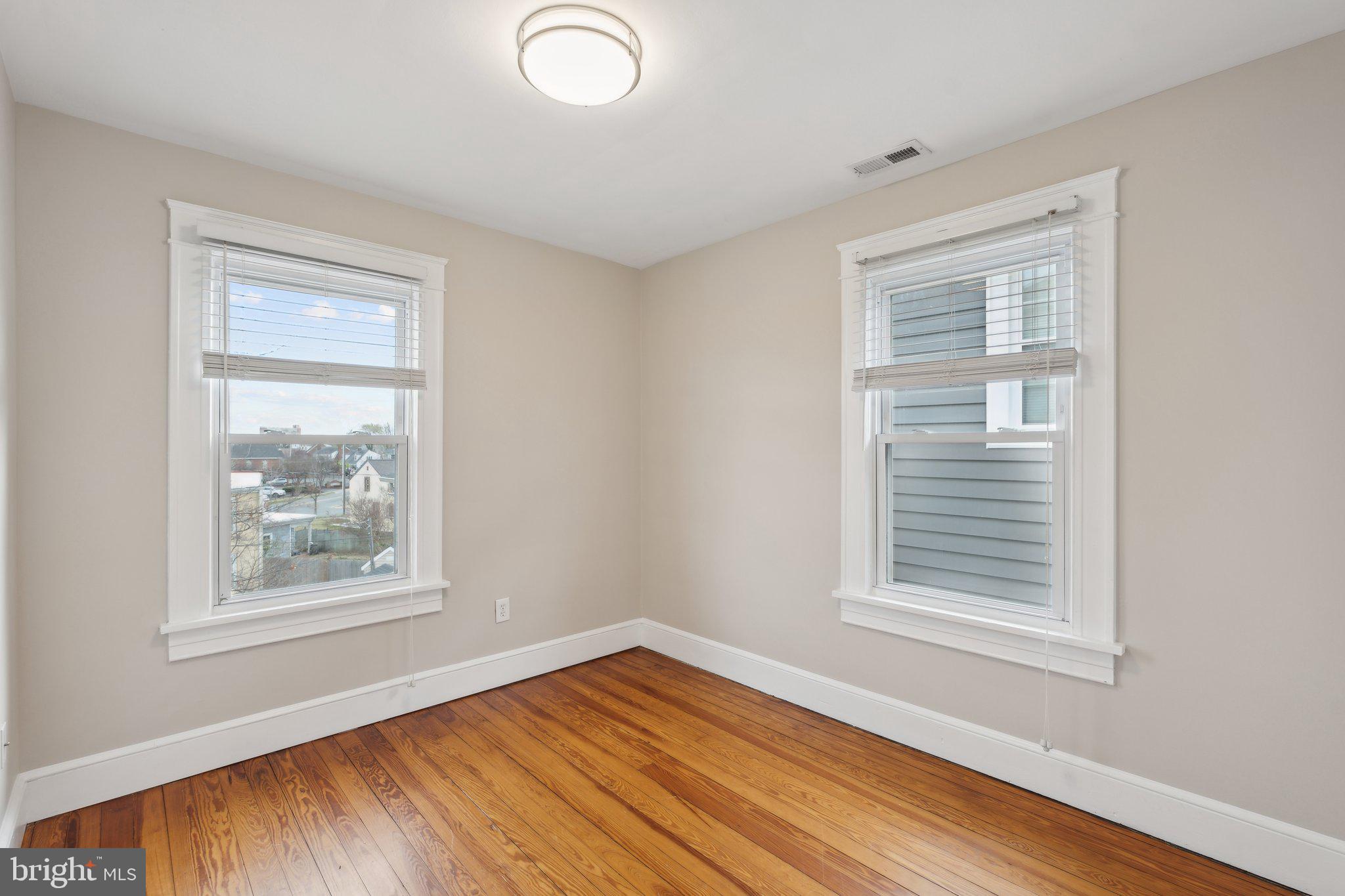 DOWNTOWN FREDERICKSBURG - Residential