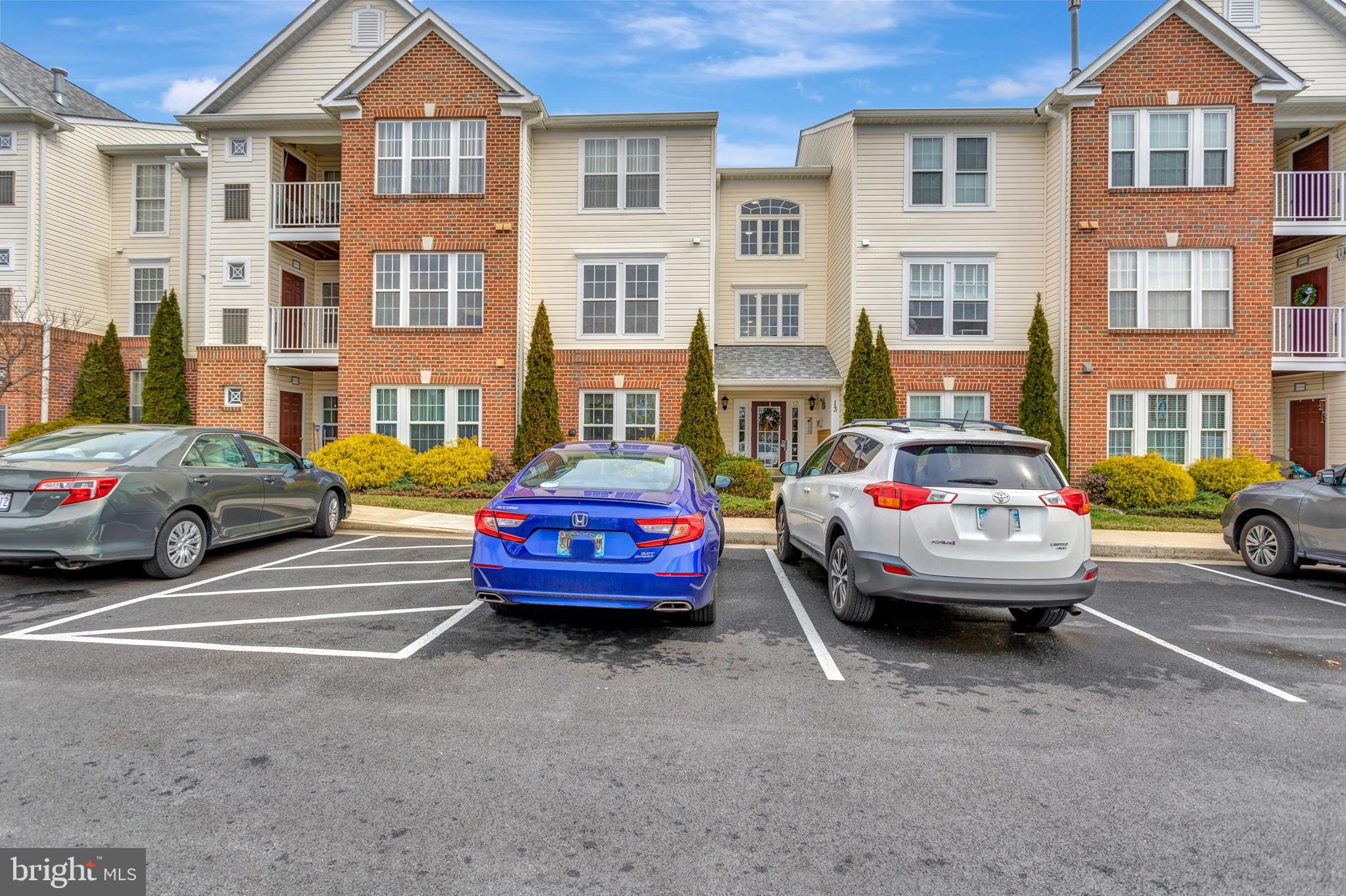 PERRY HALL FARMS GARDEN CONDOS - Residential