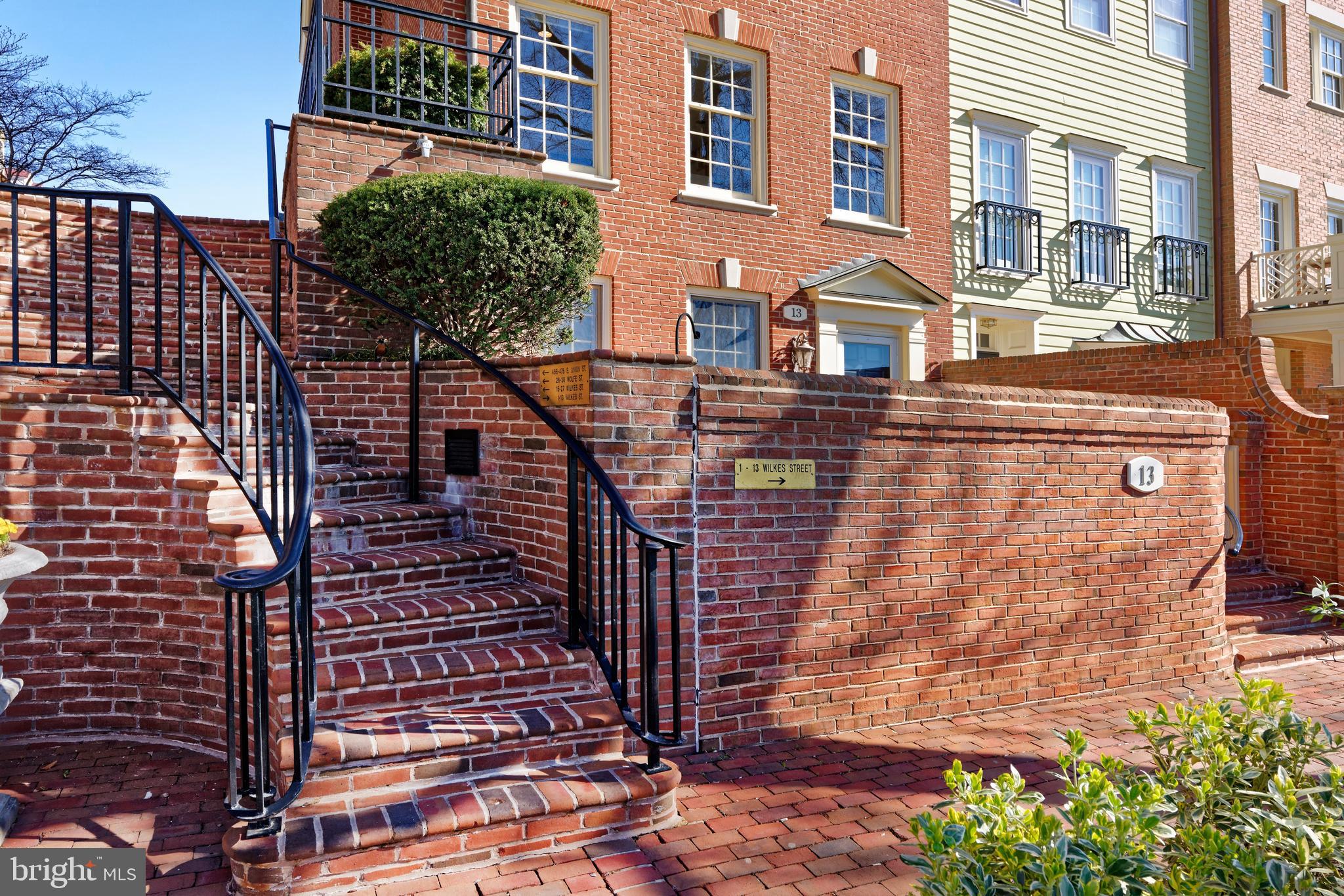 HARBORSIDE - Residential