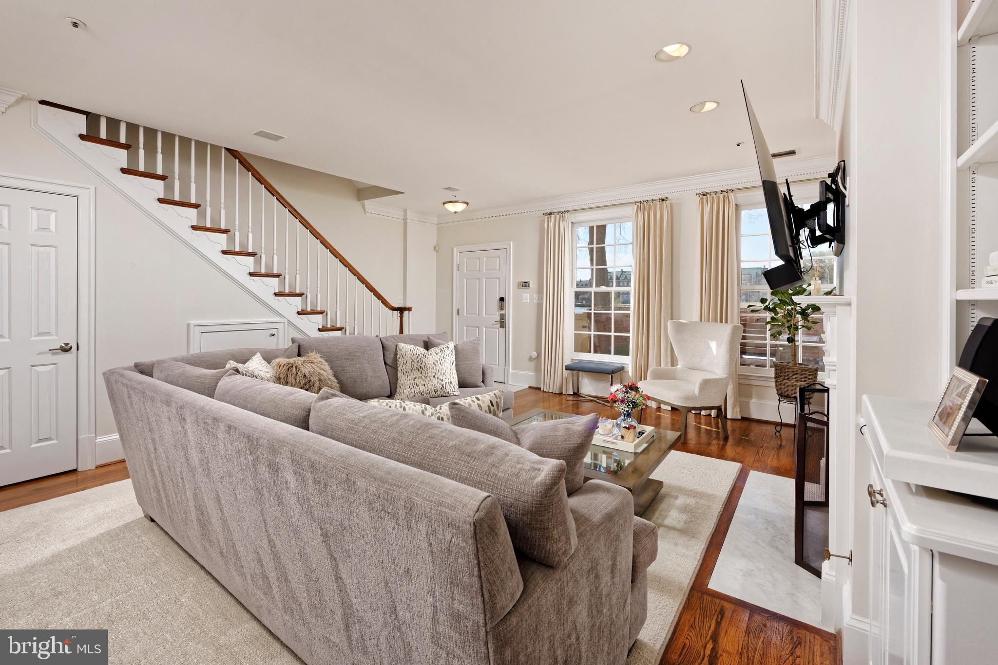 HARBORSIDE - Residential