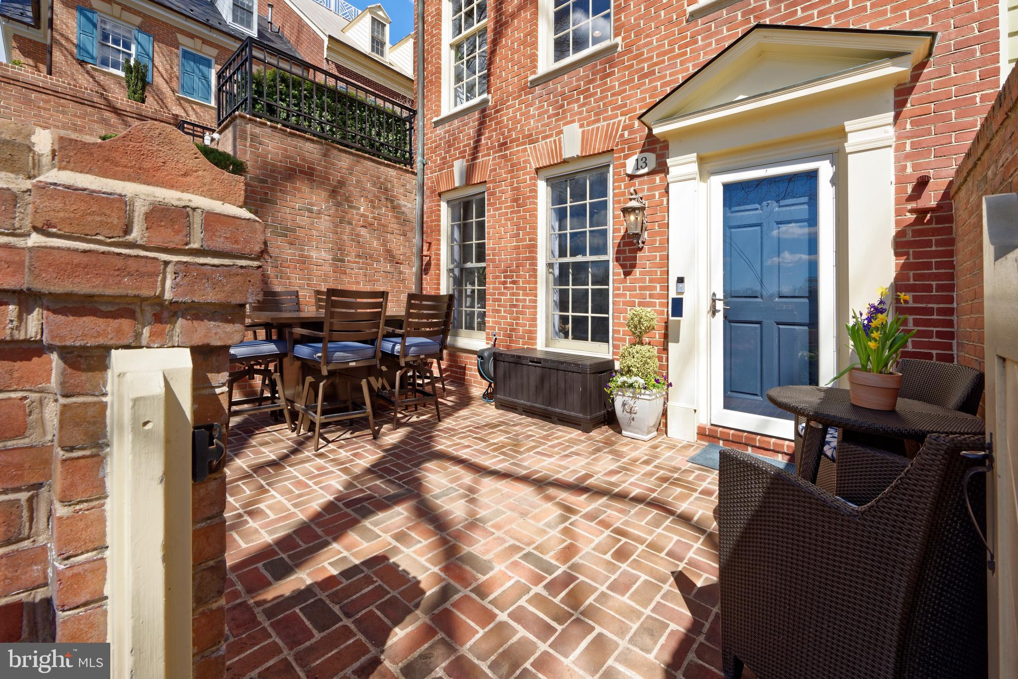 HARBORSIDE - Residential