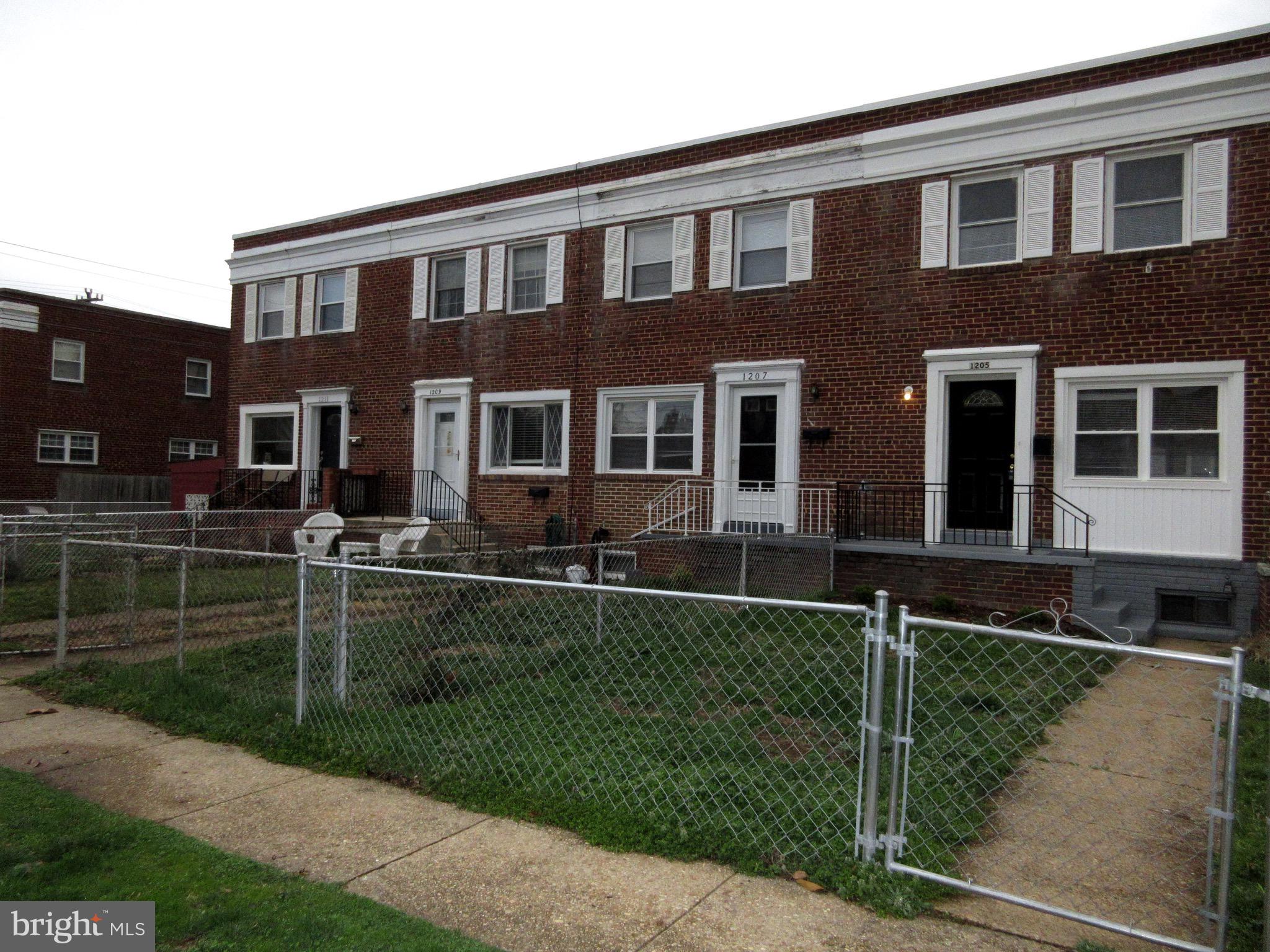 OLD TOWN ALEXANDRIA - Residential Lease