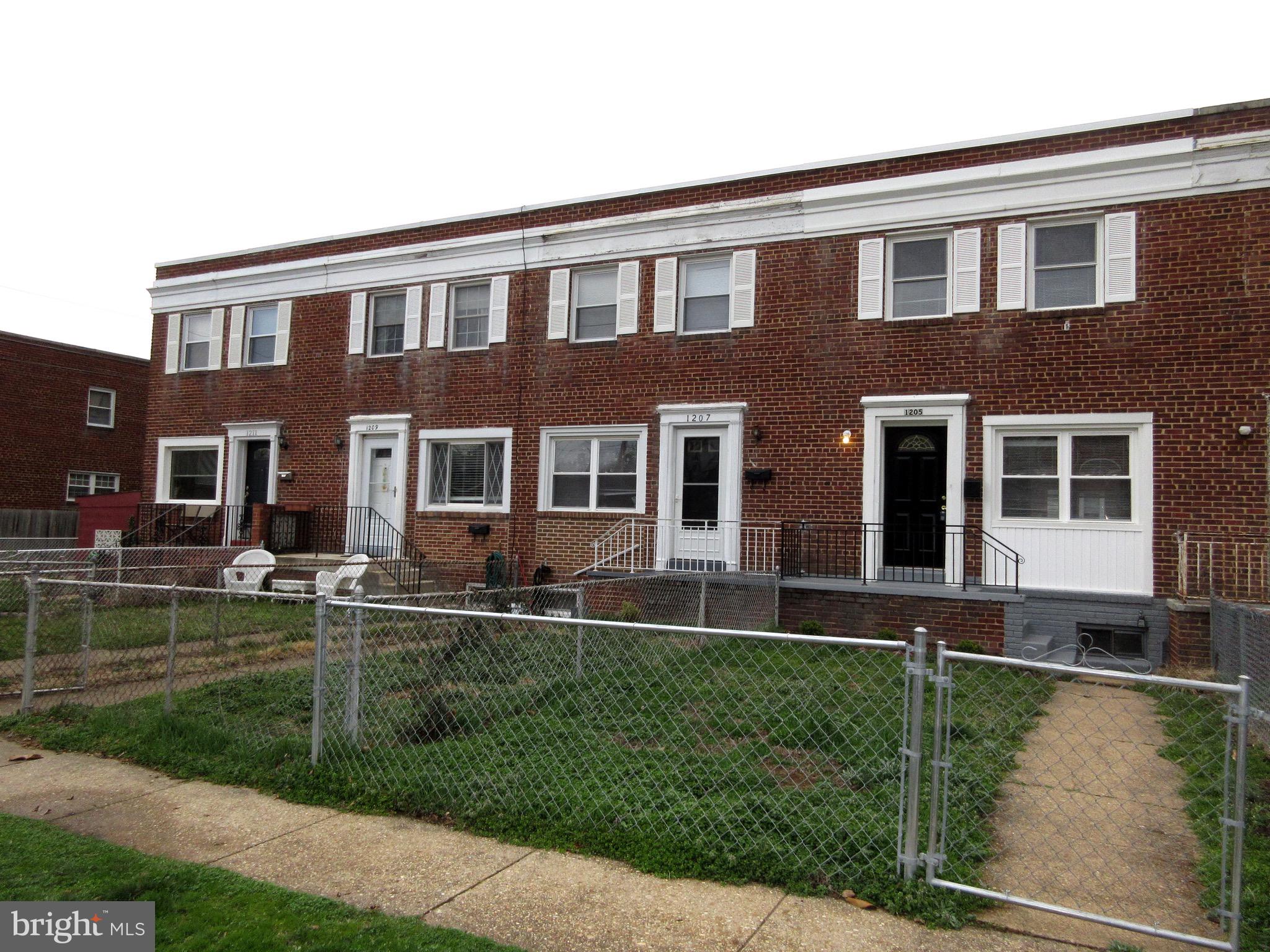 OLD TOWN ALEXANDRIA - Residential Lease