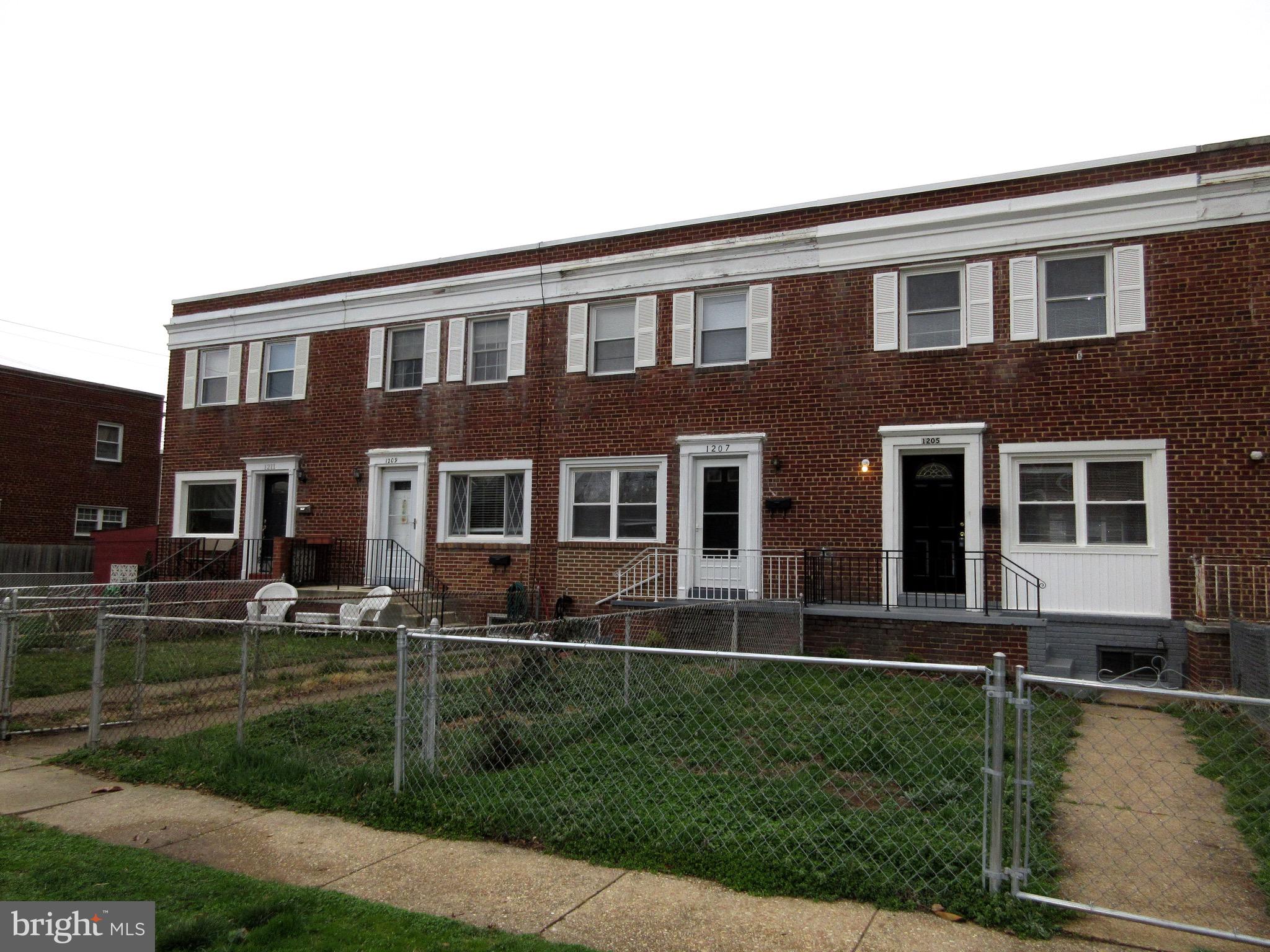 OLD TOWN ALEXANDRIA - Residential Lease