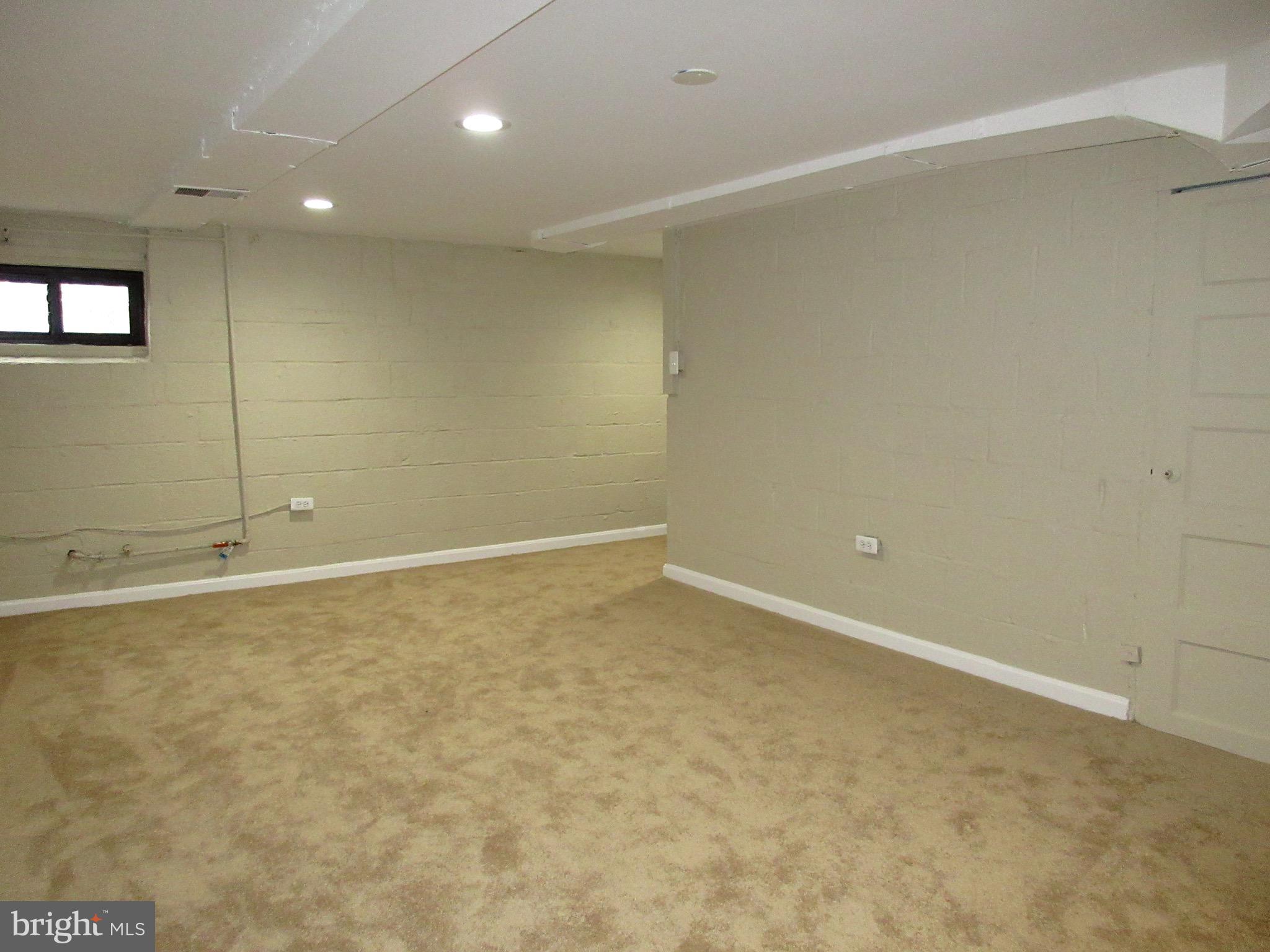 OLD TOWN ALEXANDRIA - Residential Lease