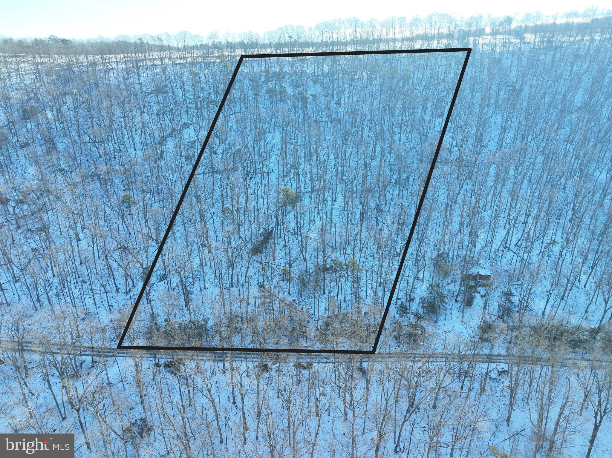 LAKE FERNDALE - Land