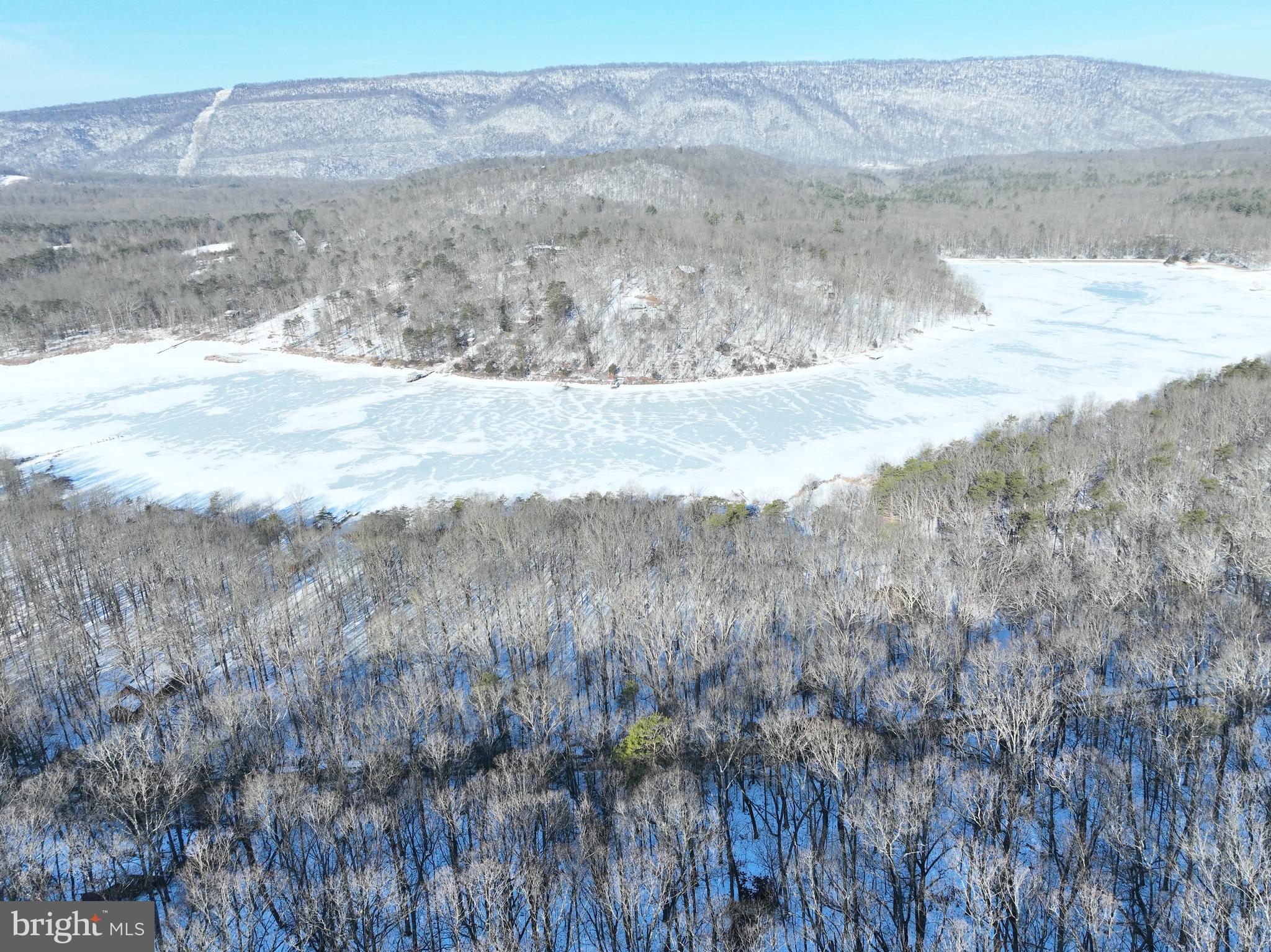 LAKE FERNDALE - Land