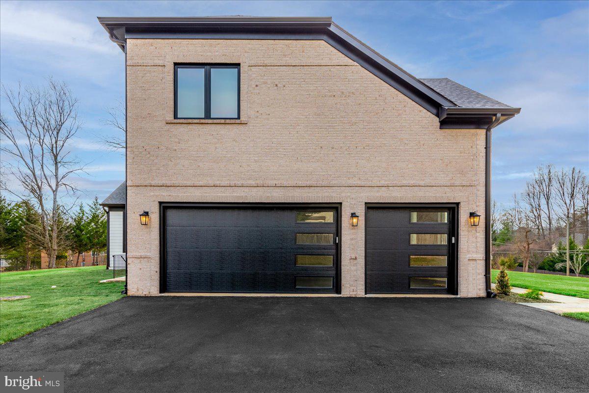 10832 MILLER ROAD