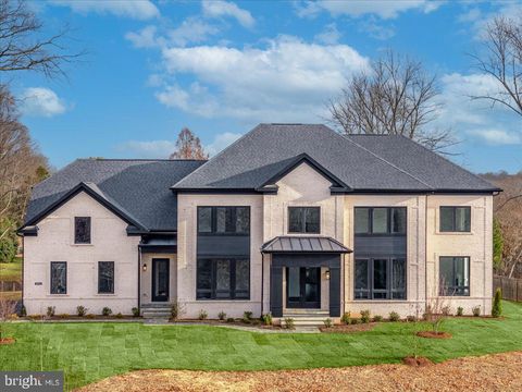 10832 MILLER ROAD OAKTON VA 22124