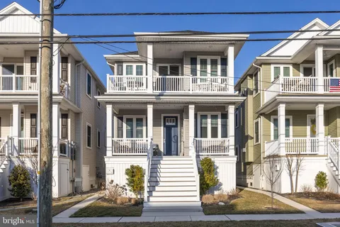 MLS: NJCM2005226