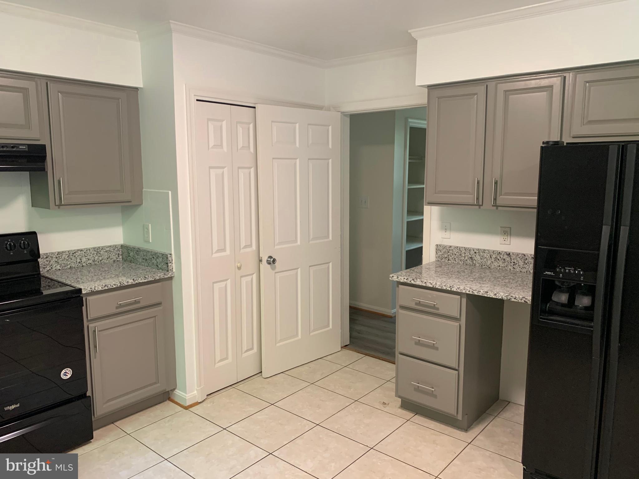 GREAT FALLS ESTATES - Residential Lease