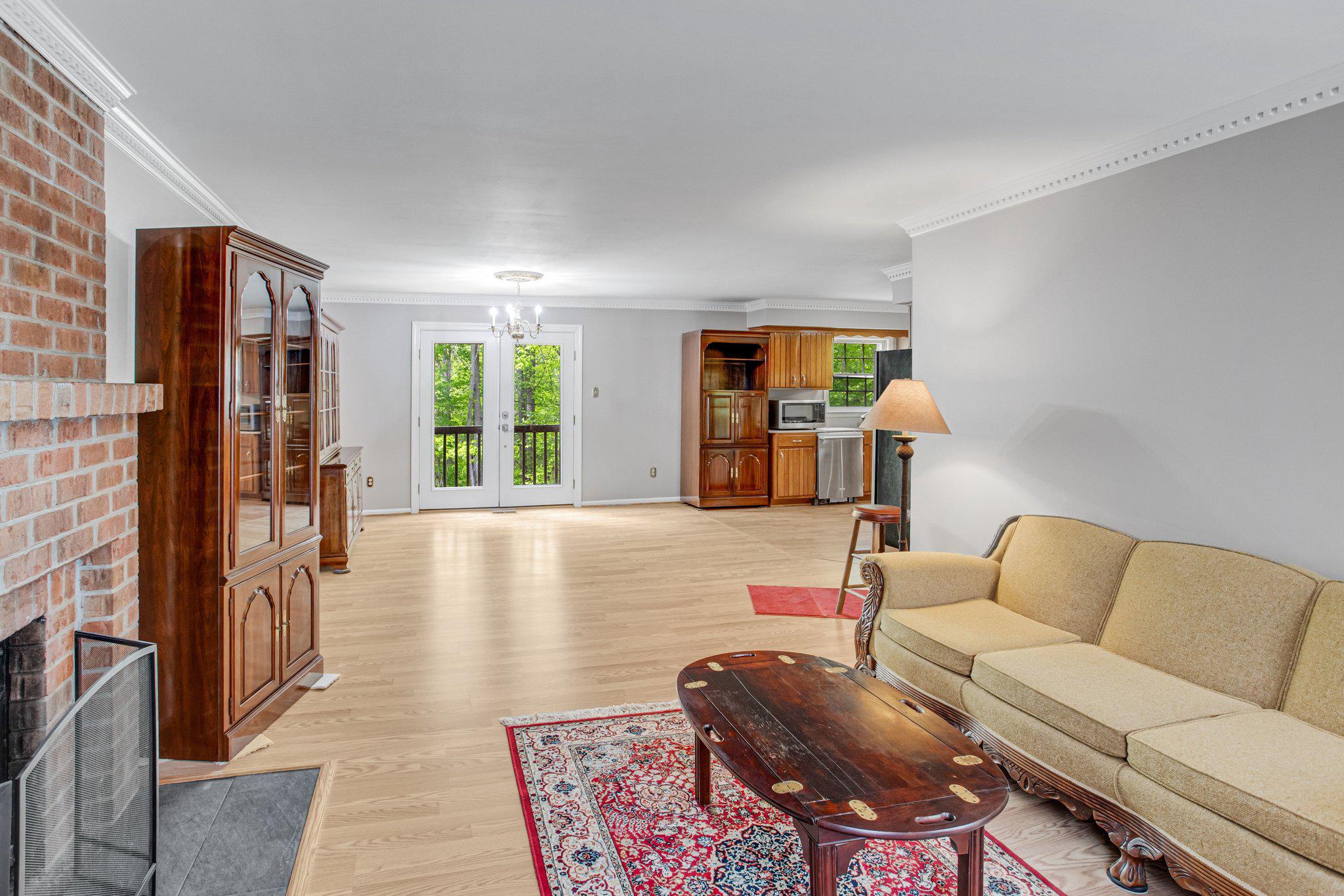 OCCOQUAN OAKS - Residential