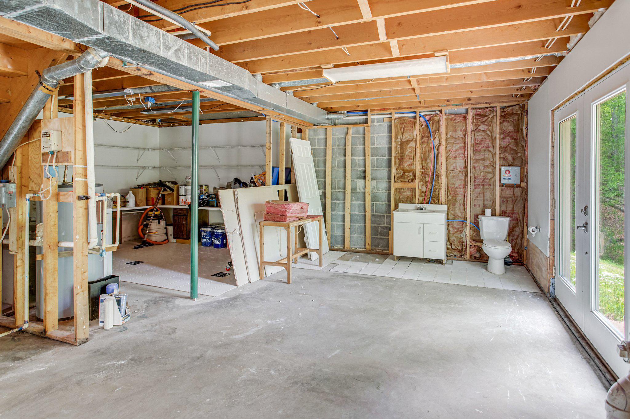 OCCOQUAN OAKS - Residential