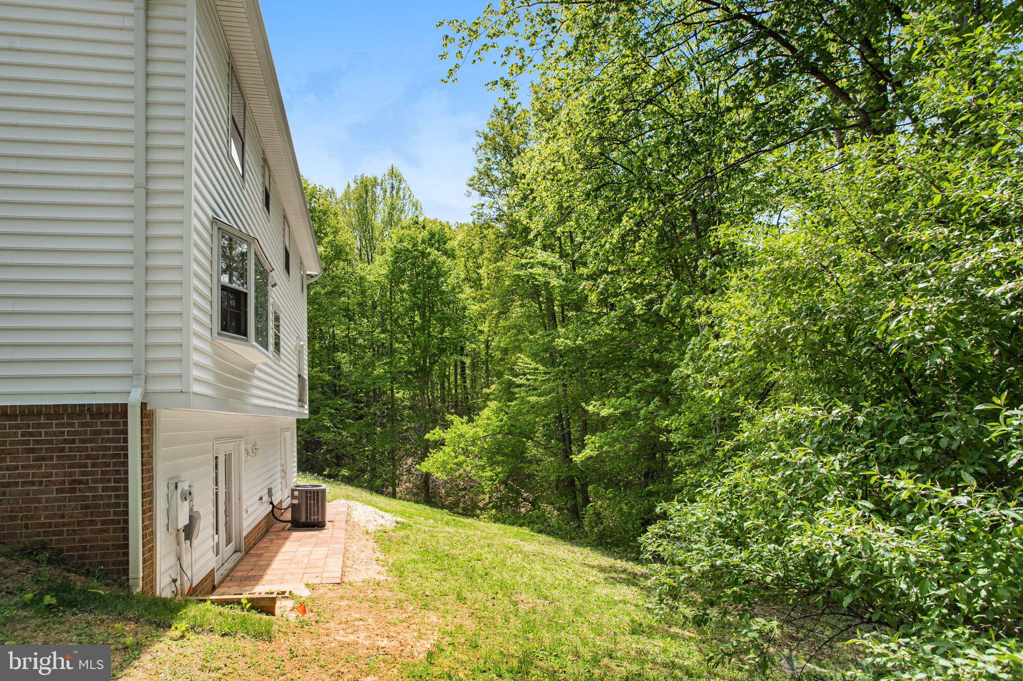 OCCOQUAN OAKS - Residential