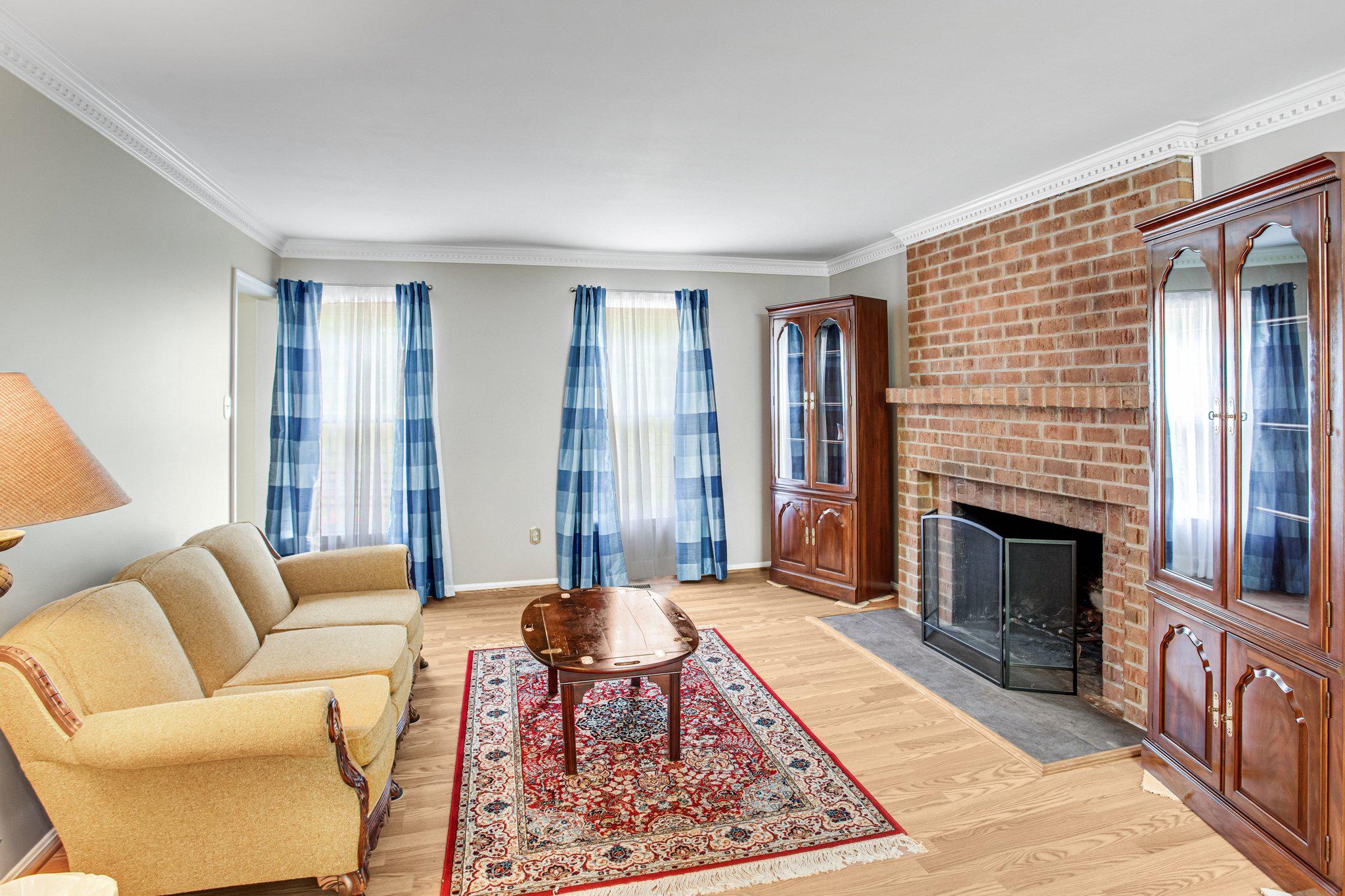 OCCOQUAN OAKS - Residential