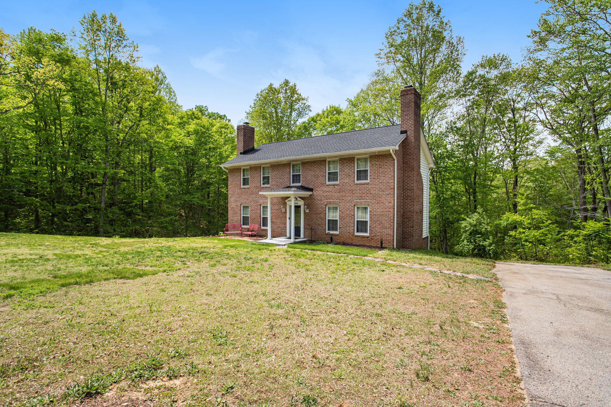 OCCOQUAN OAKS - Residential