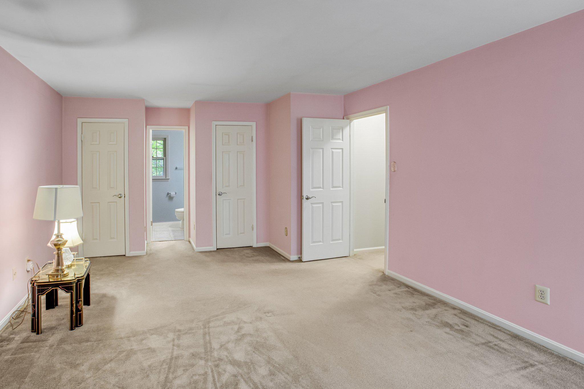 OCCOQUAN OAKS - Residential