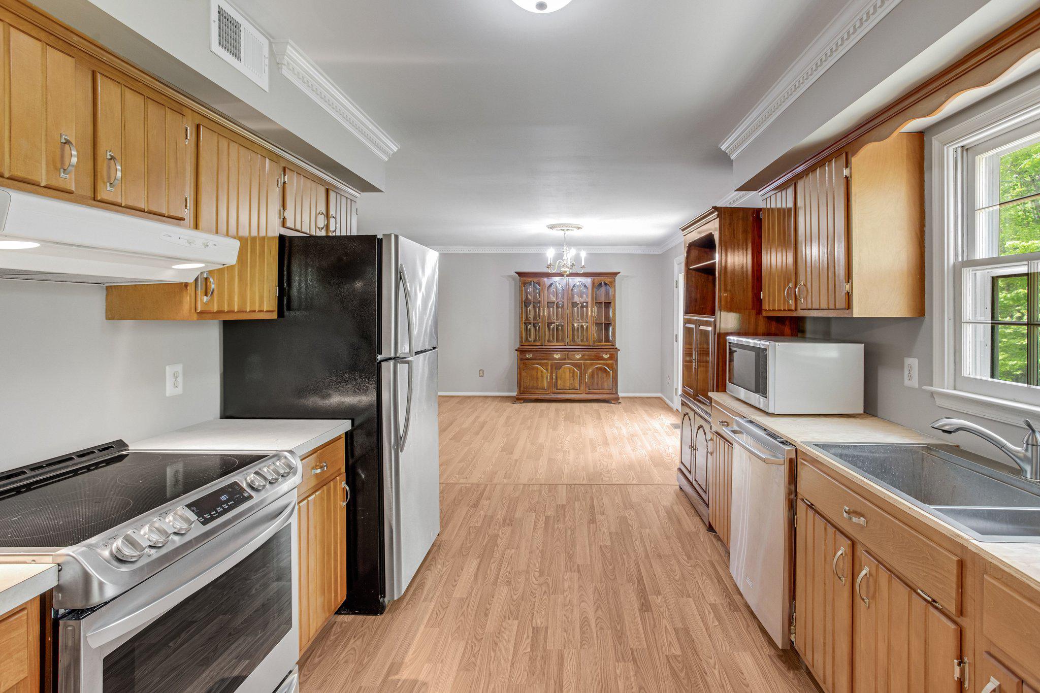 OCCOQUAN OAKS - Residential