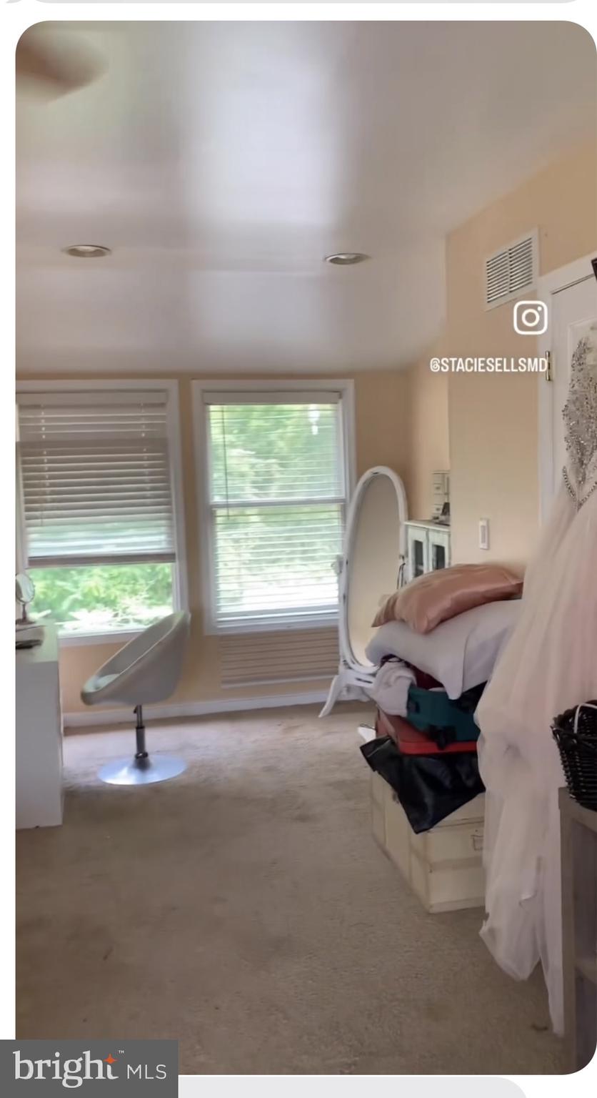 HISTORIC PORT DEPOSIT - Residential