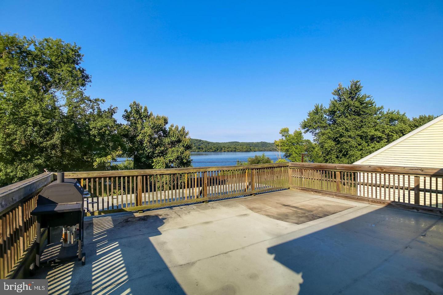 HISTORIC PORT DEPOSIT - Residential